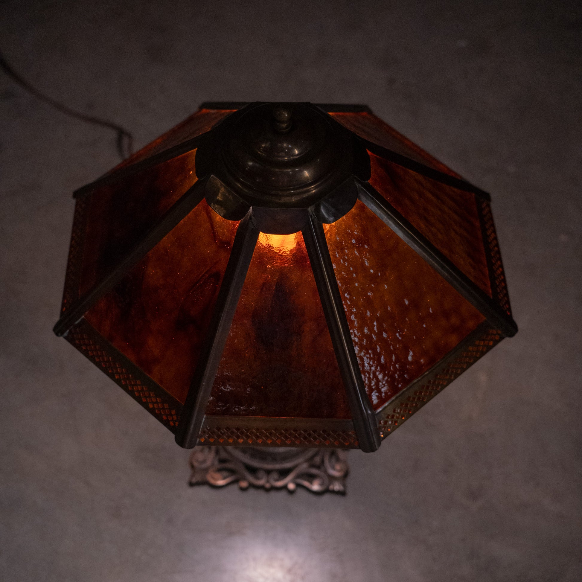 stained glass lamp | Scott Landon Antiques and Interiors.