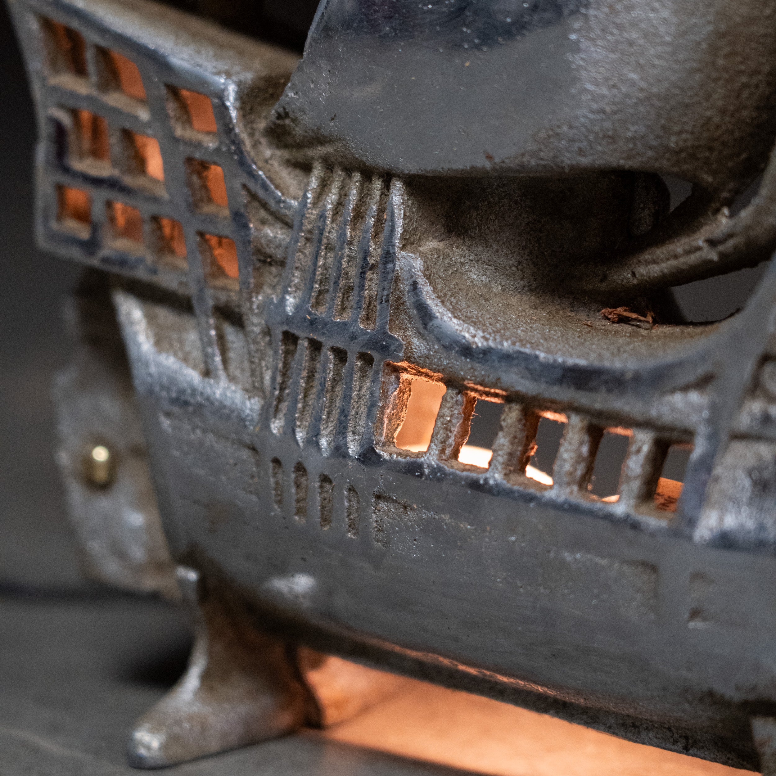 boat lamp | Scott Landon Antiques and Interiors.