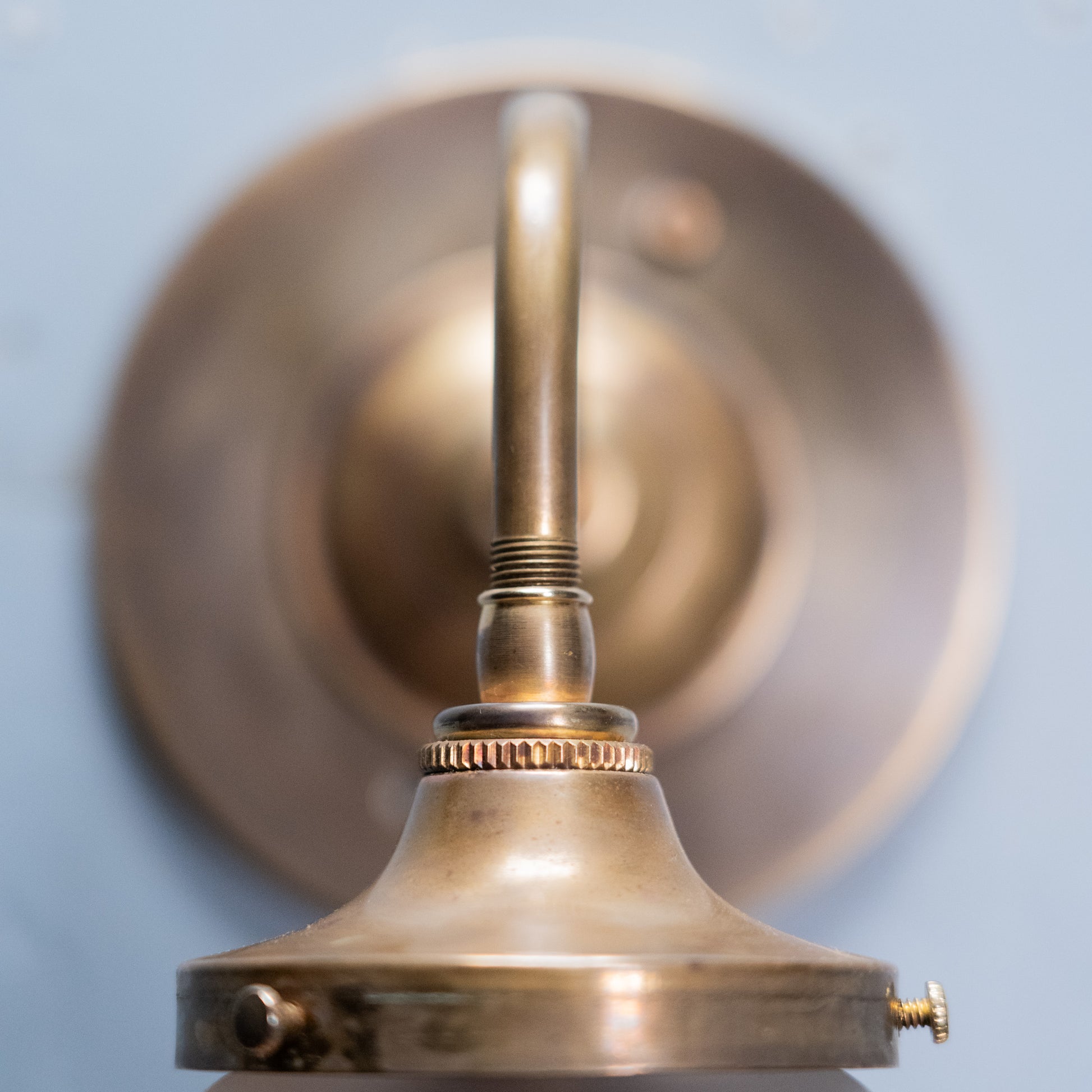 single sconce | Scott Landon Antiques and Interiors.