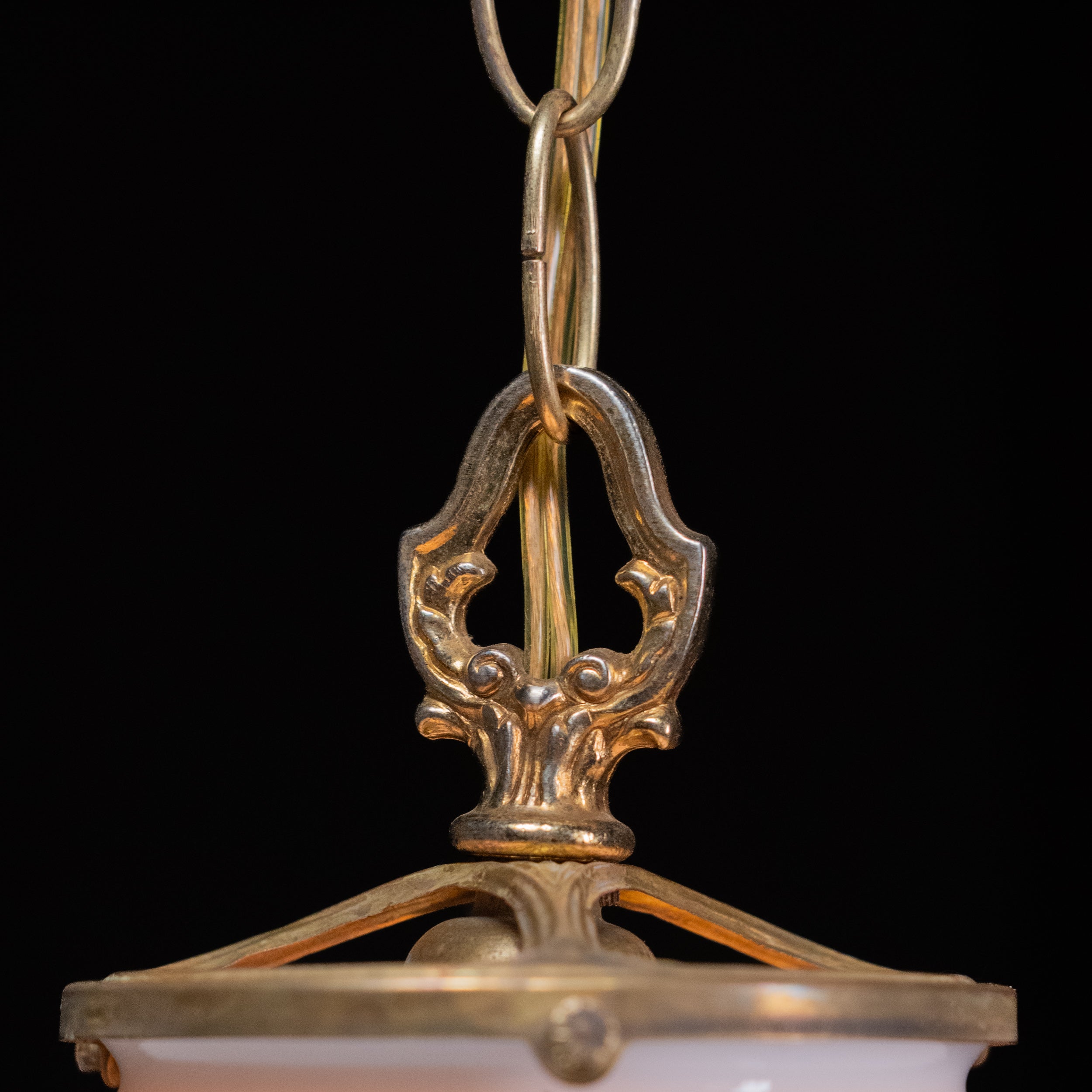 single pendant | Scott Landon Antiques and Interiors.