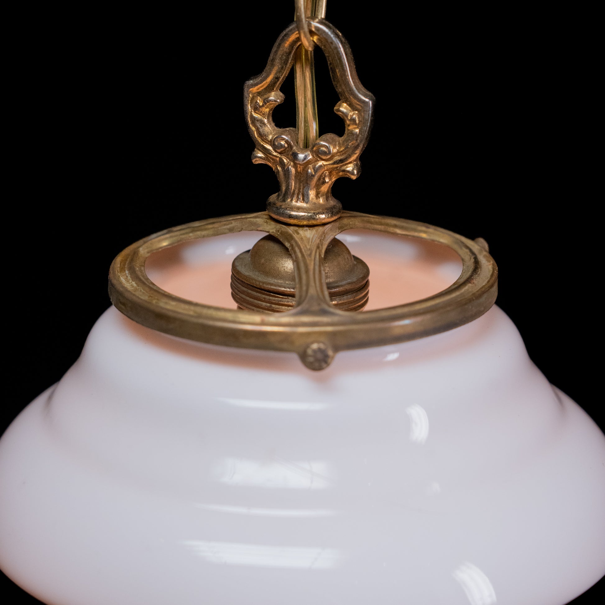 single pendant | Scott Landon Antiques and Interiors.