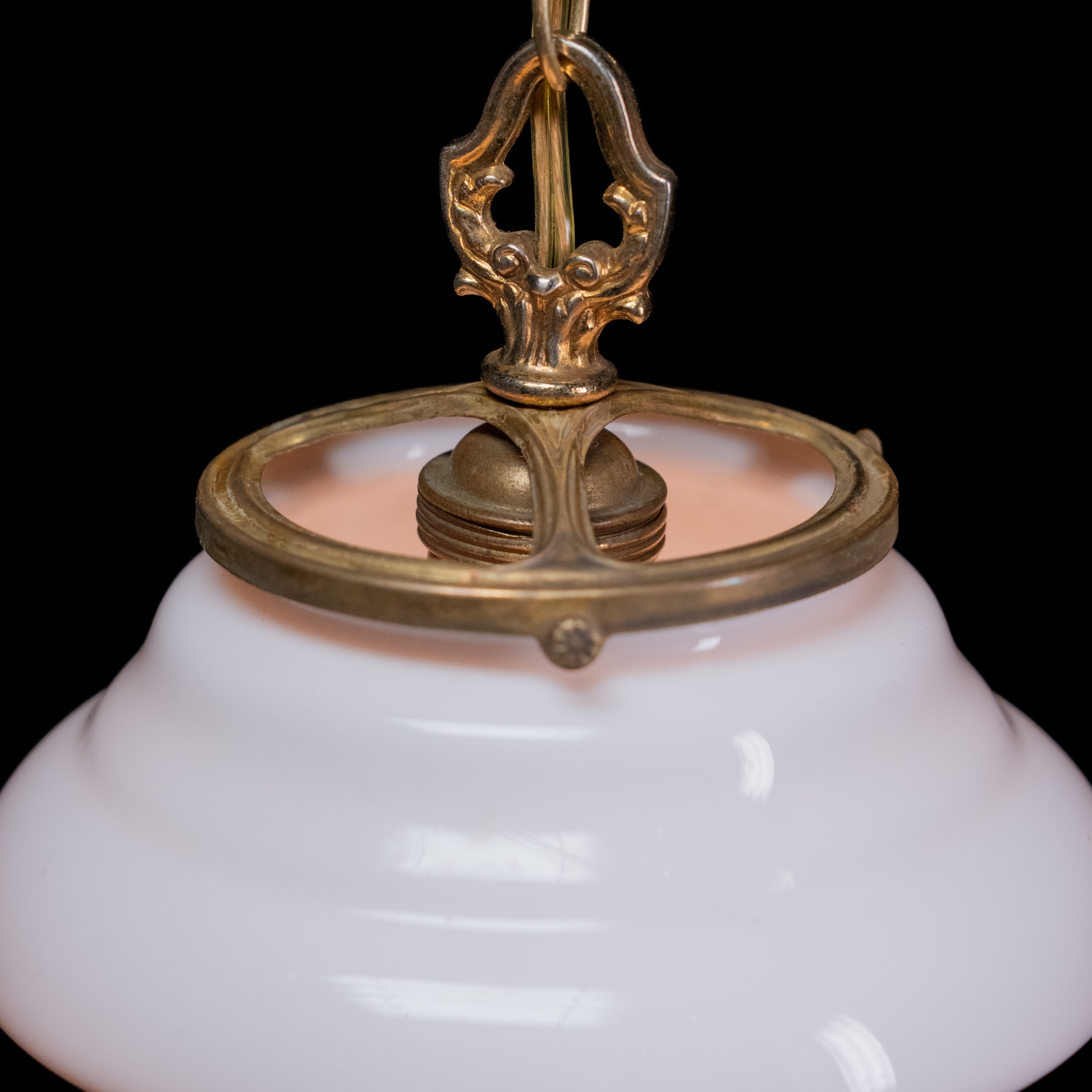 single pendant | Scott Landon Antiques and Interiors.