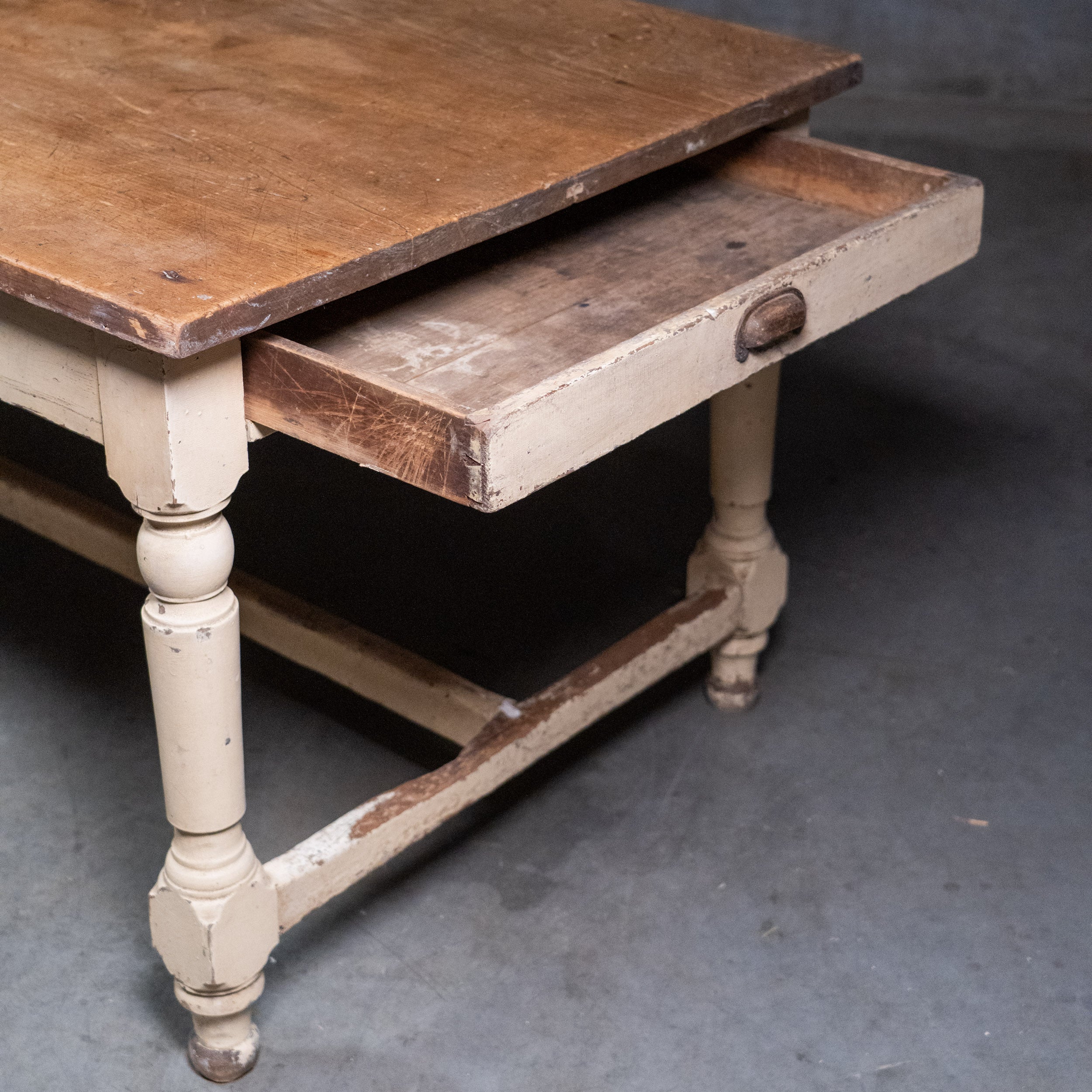 table | Scott Landon Antiques and Interiors.