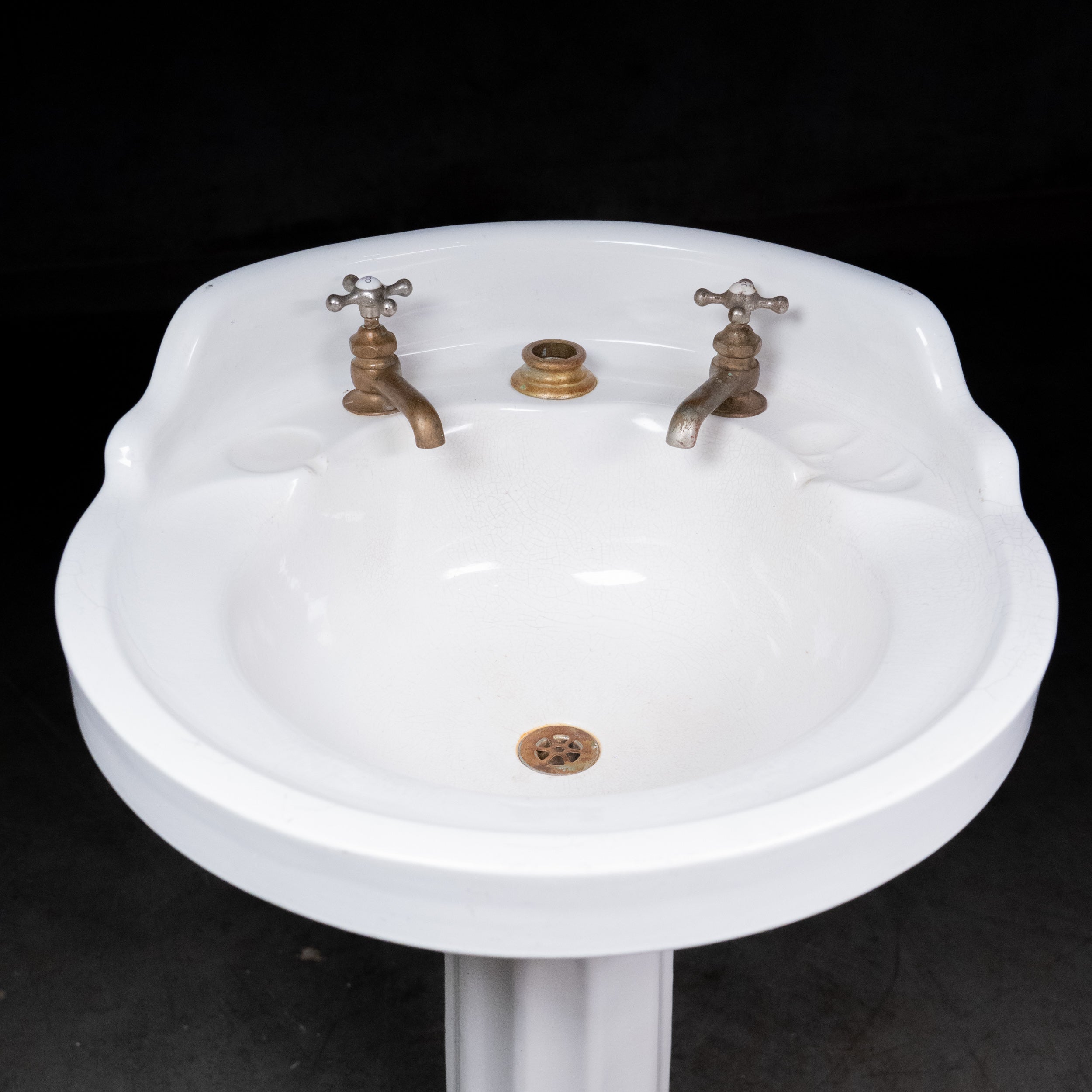 sink | Scott Landon Antiques and Interiors.