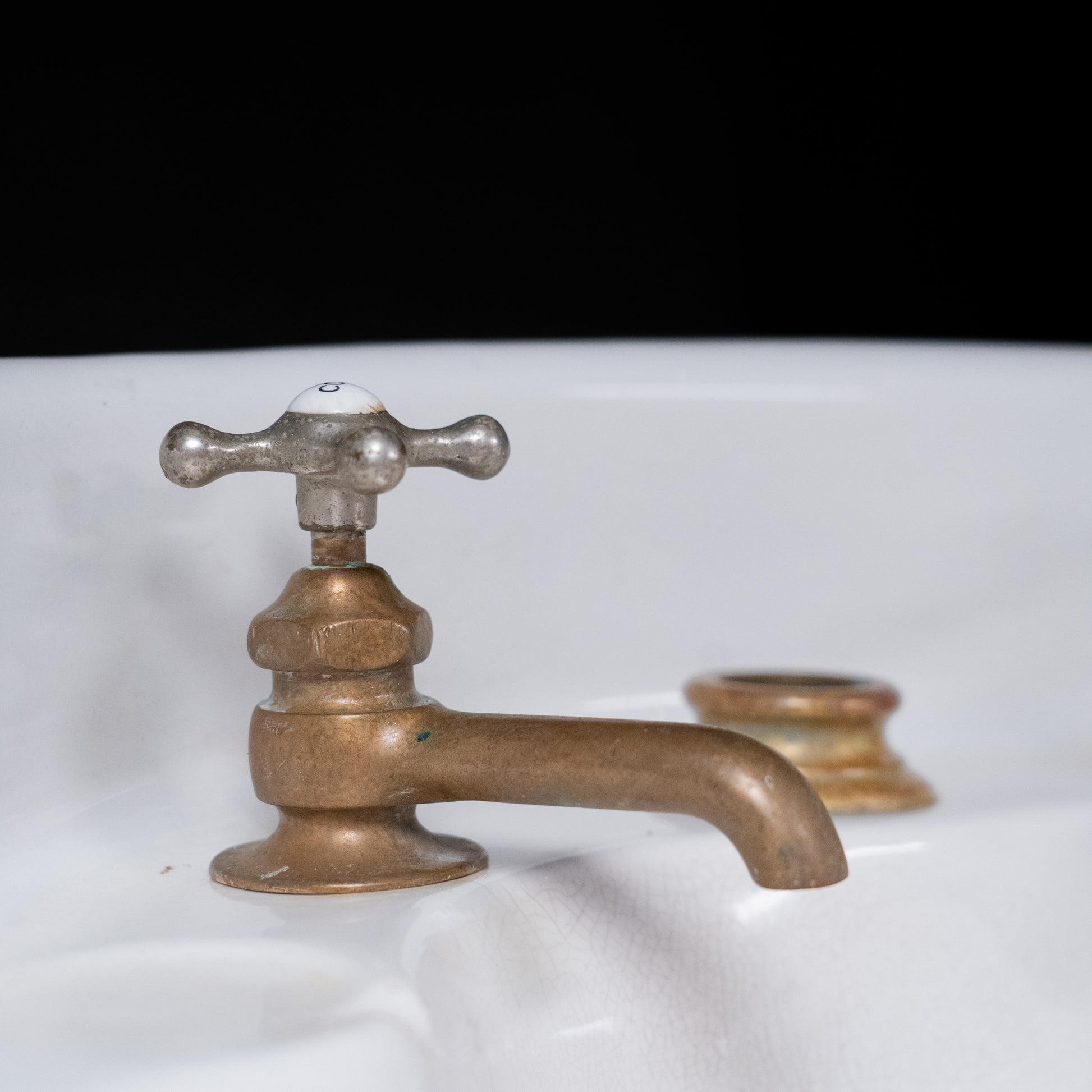 sink | Scott Landon Antiques and Interiors.