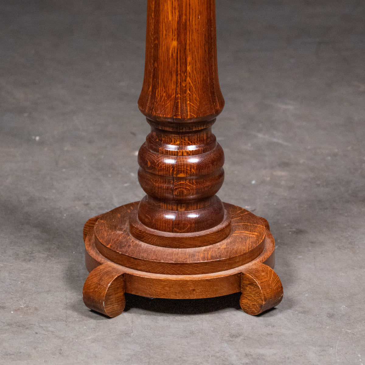 plant stand | Scott Landon Antiques and Interiors.
