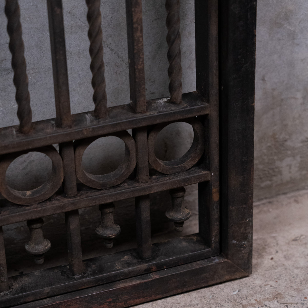 window | Scott Landon Antiques and Interiors.