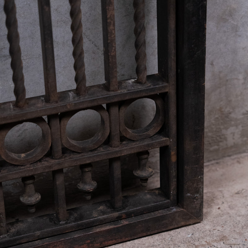 window | Scott Landon Antiques and Interiors.