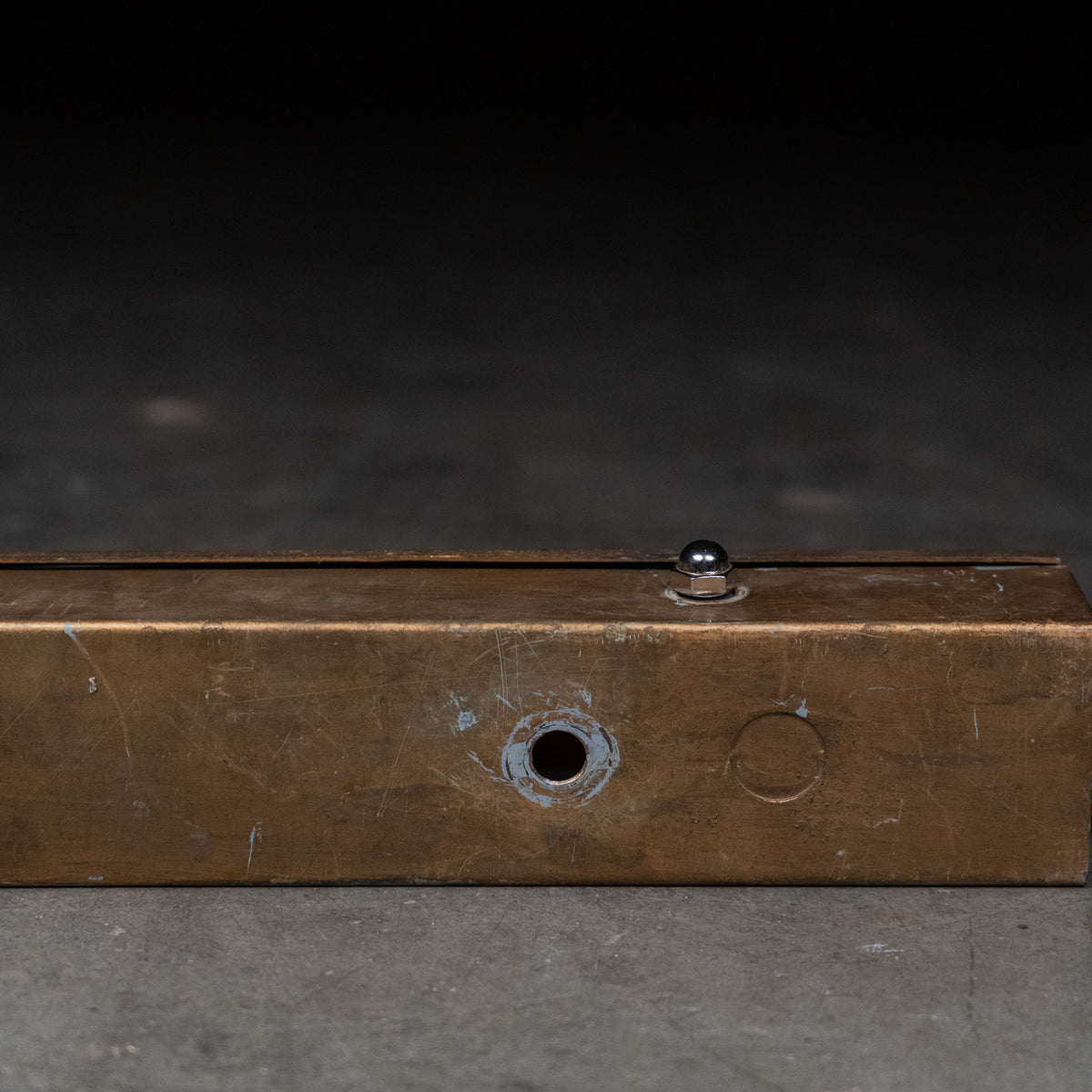 sign | Scott Landon Antiques and Interiors.