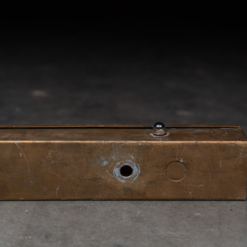sign | Scott Landon Antiques and Interiors.