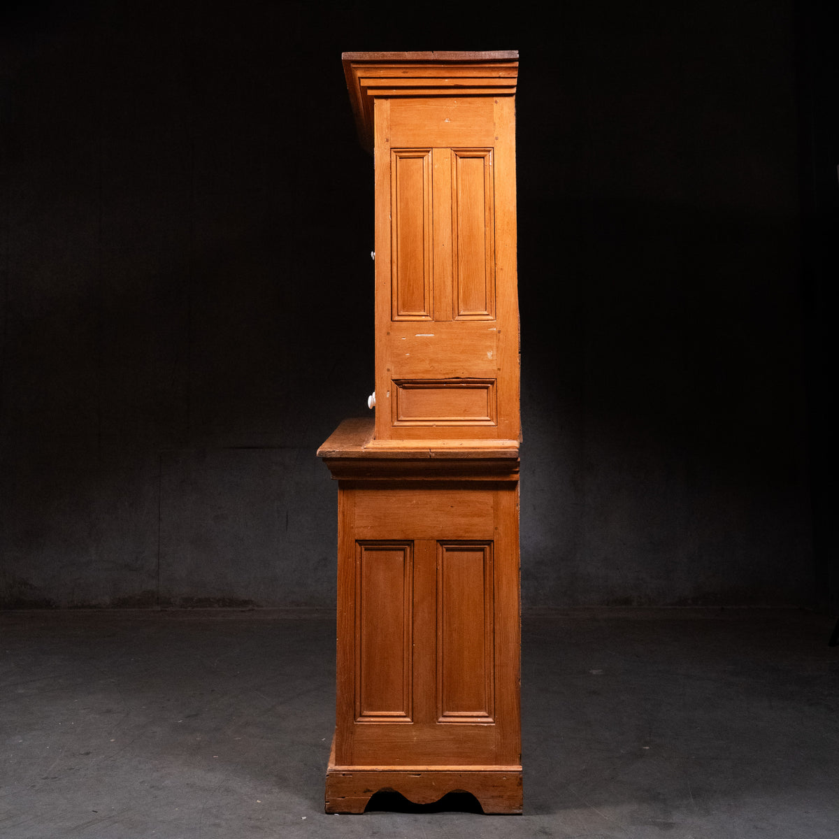 stepback | Scott Landon Antiques and Interiors.