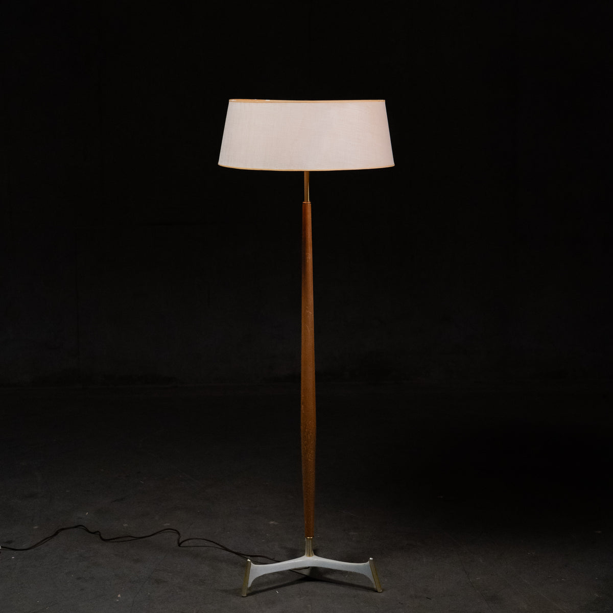 floor lamp | Scott Landon Antiques and Interiors.