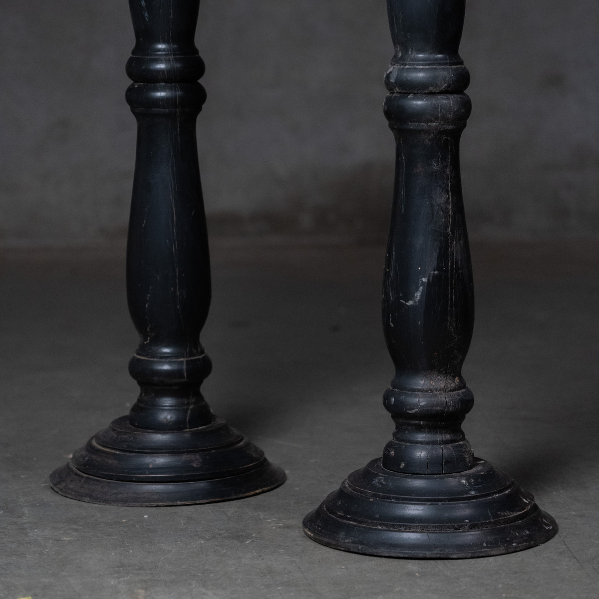 posts | Scott Landon Antiques and Interiors.
