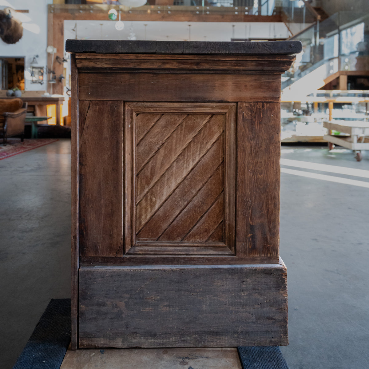 counter | Scott Landon Antiques and Interiors.