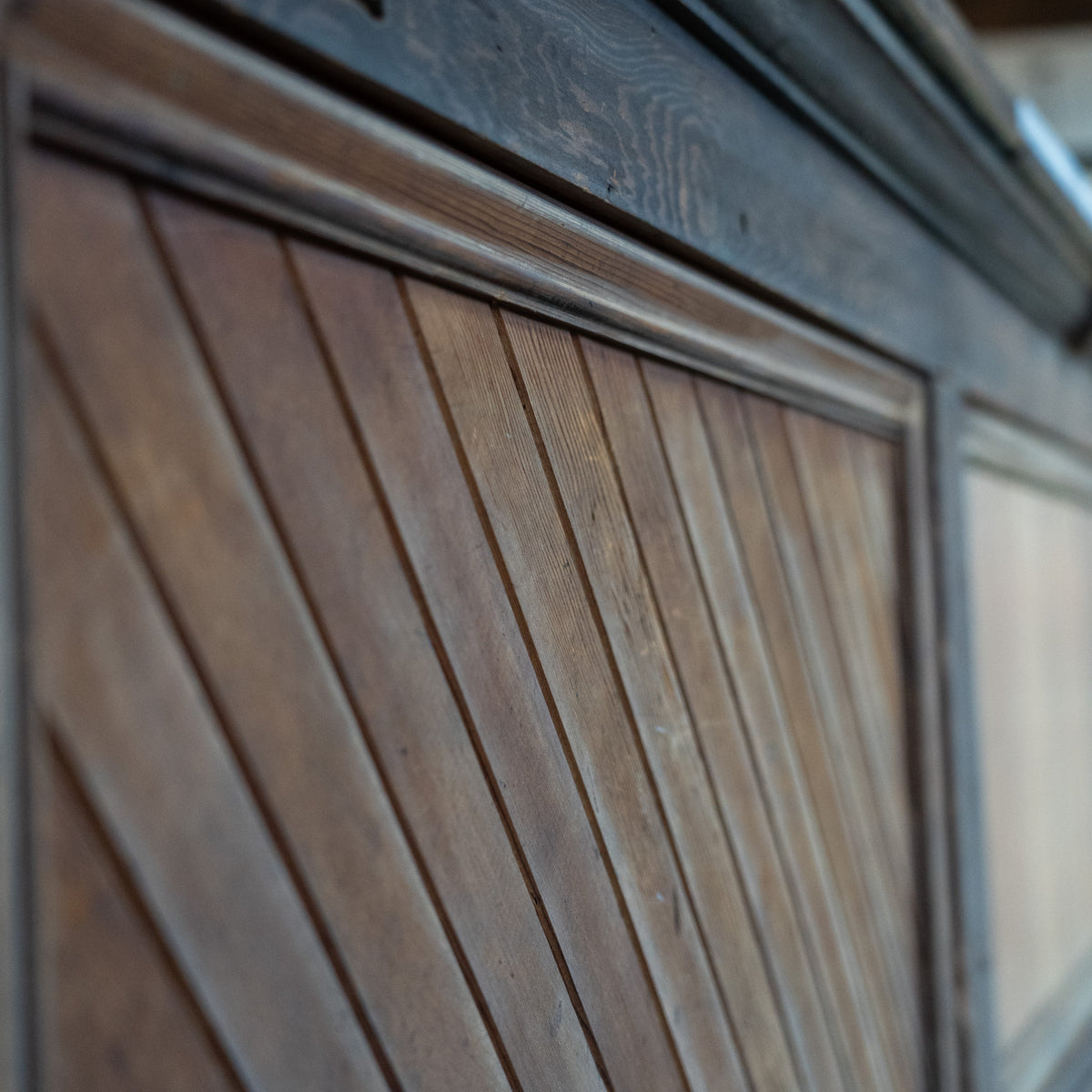 counter | Scott Landon Antiques and Interiors.