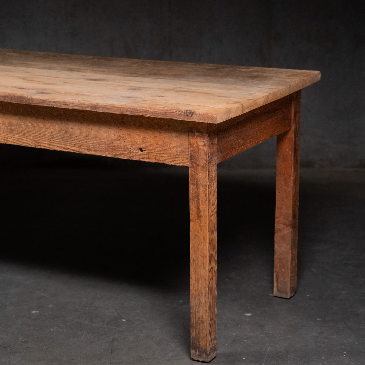 table | Scott Landon Antiques and Interiors.