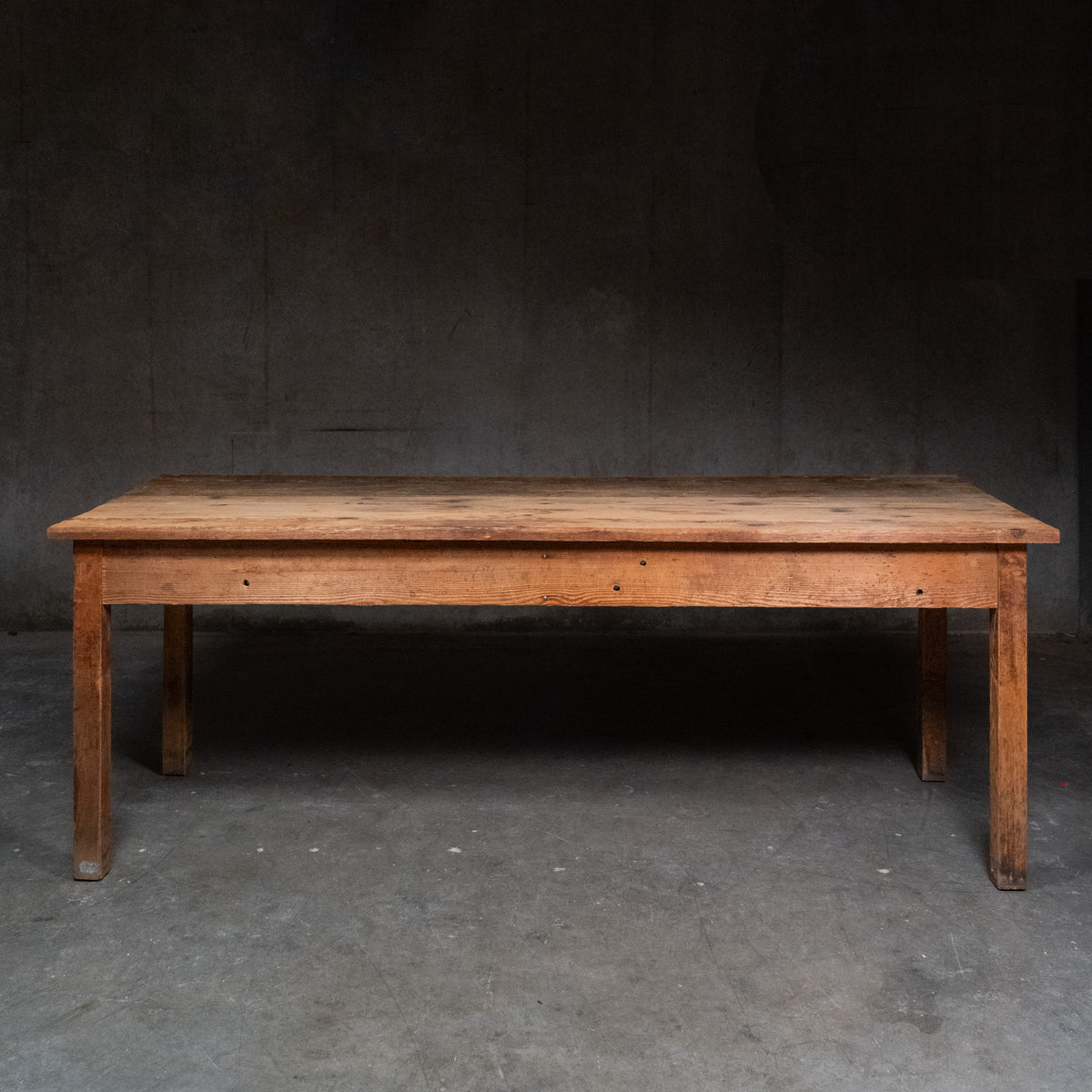 table | Scott Landon Antiques and Interiors.
