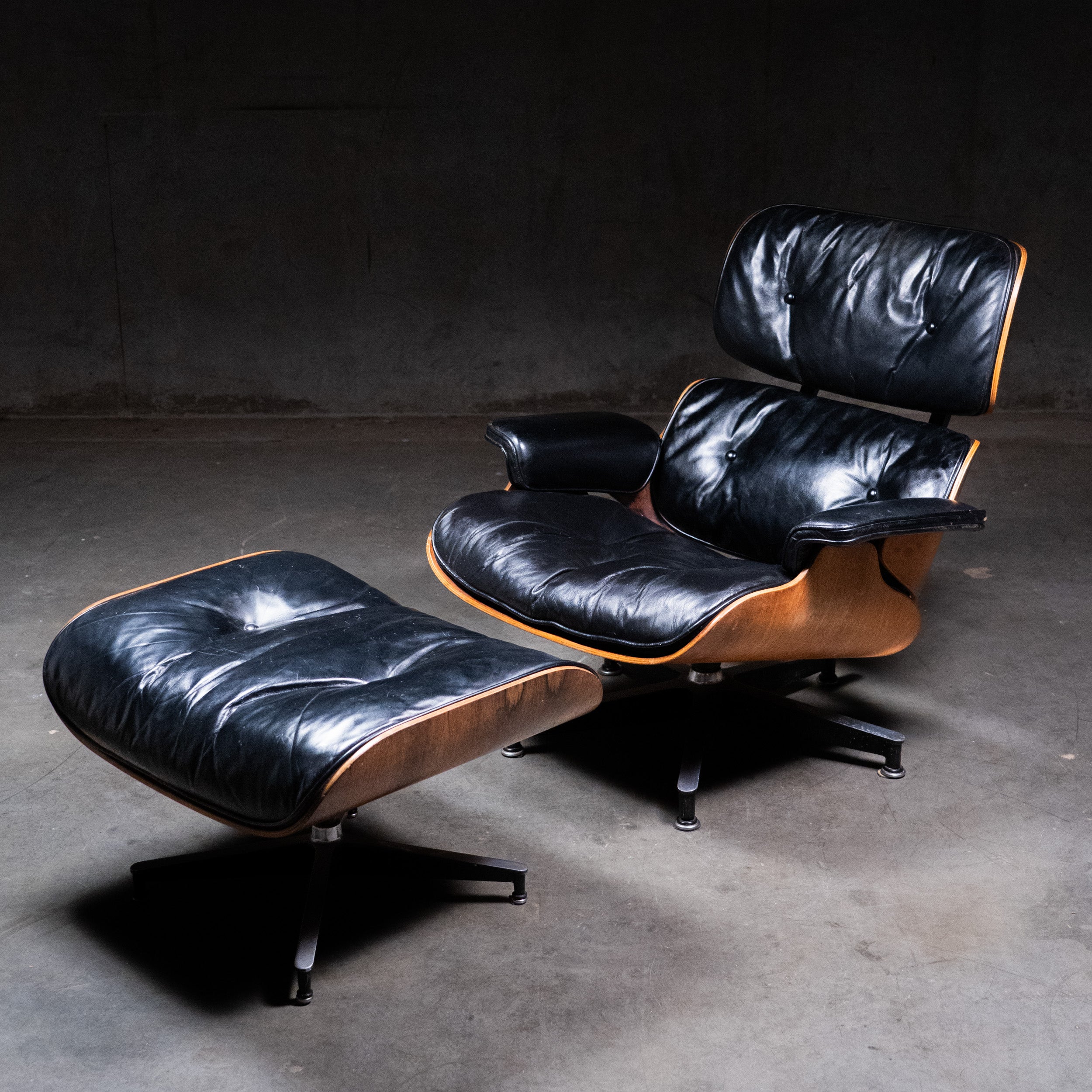 1964 Herman Miller Eames Lounge Chair in Brazilian Rosewood and Black