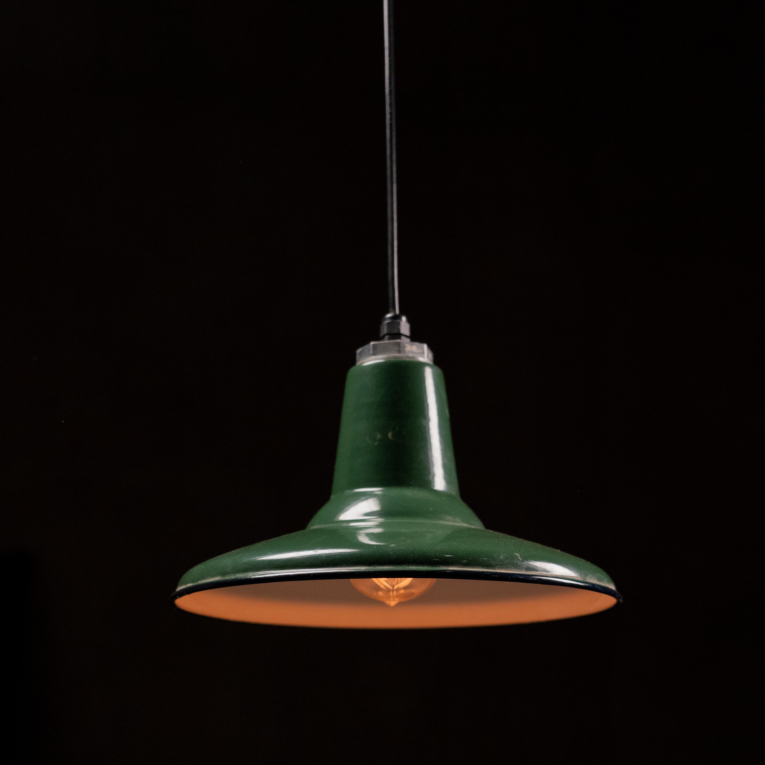 1930-40 industrial enamel pendant light
