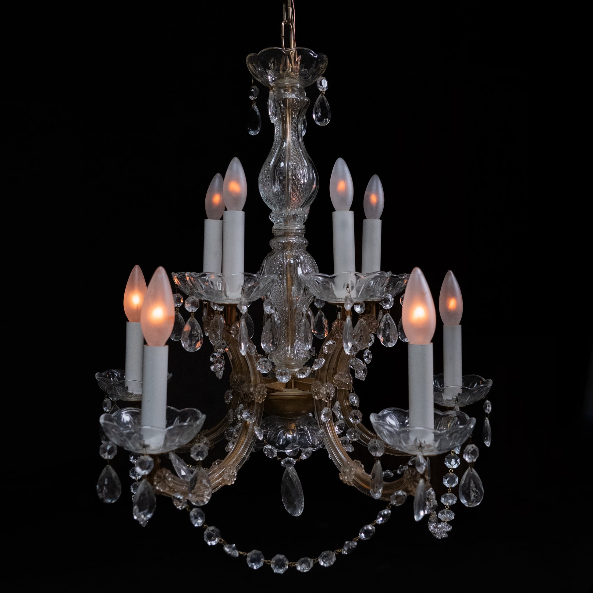 crystal chandelier | Scott Landon Antiques and Interiors.