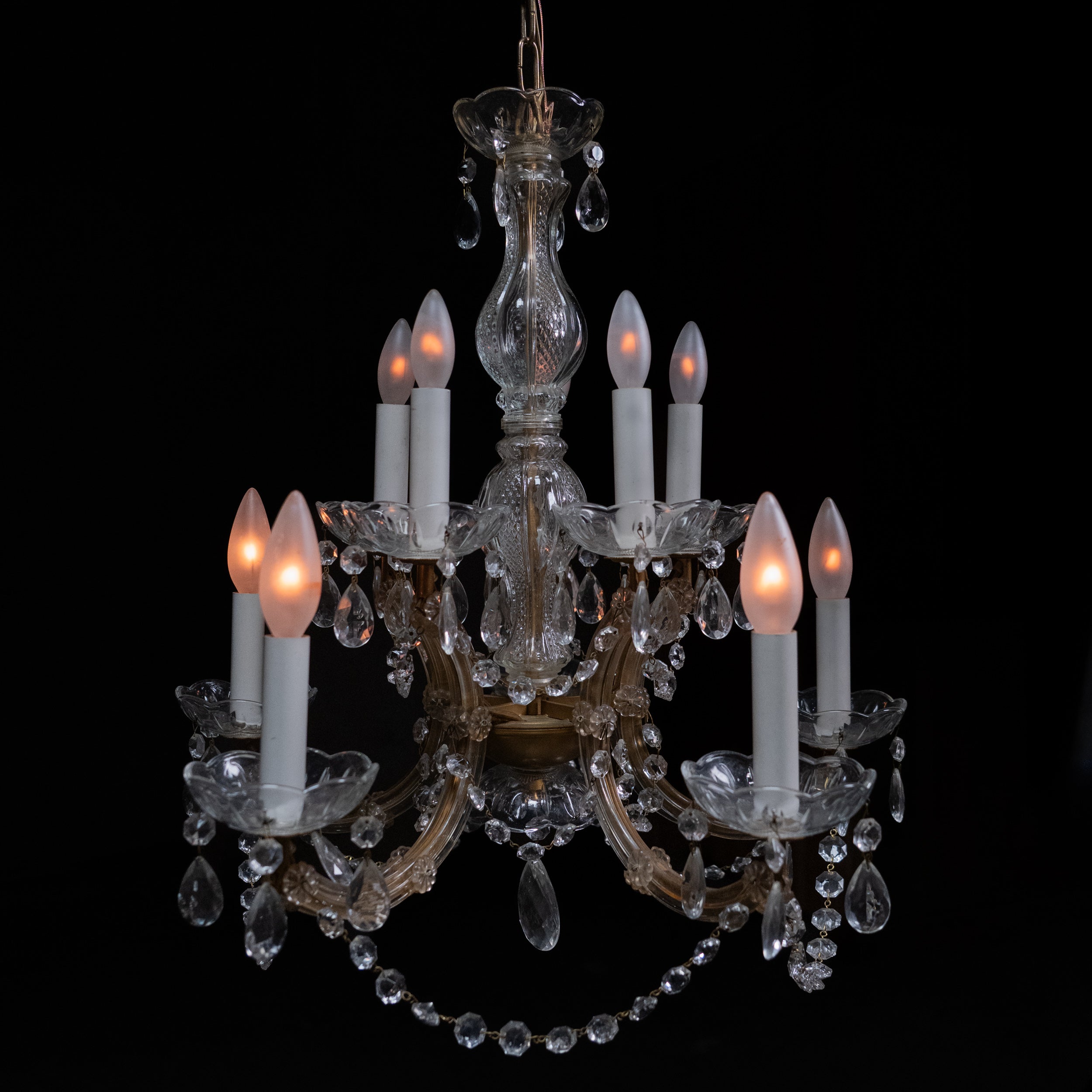 crystal chandelier | Scott Landon Antiques and Interiors.