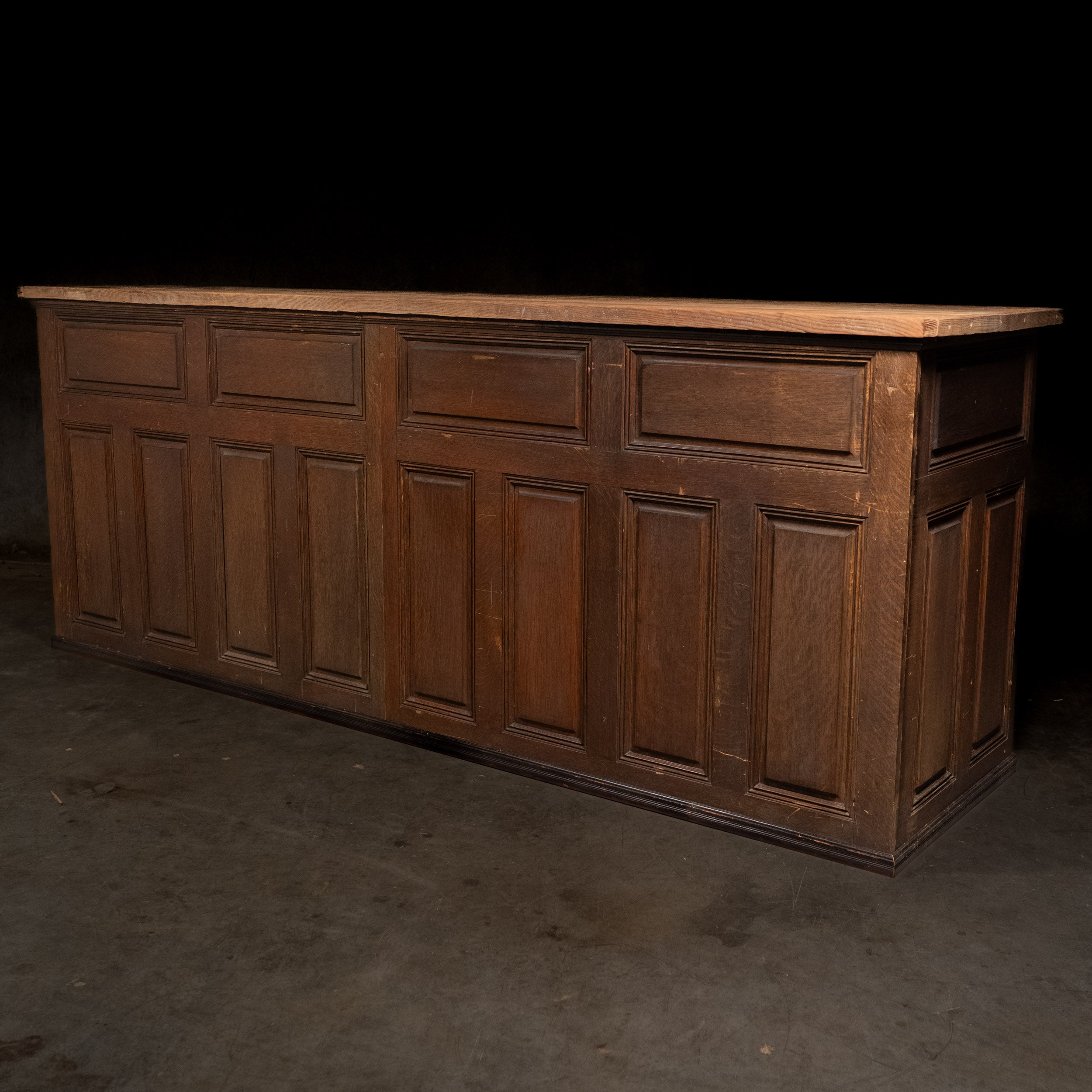 1900 Oak Bar Height Counter