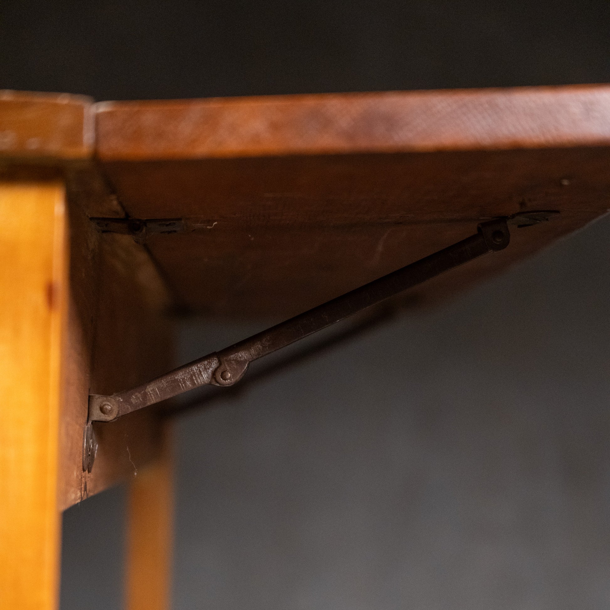 extendable desk | Scott Landon Antiques and Interiors.