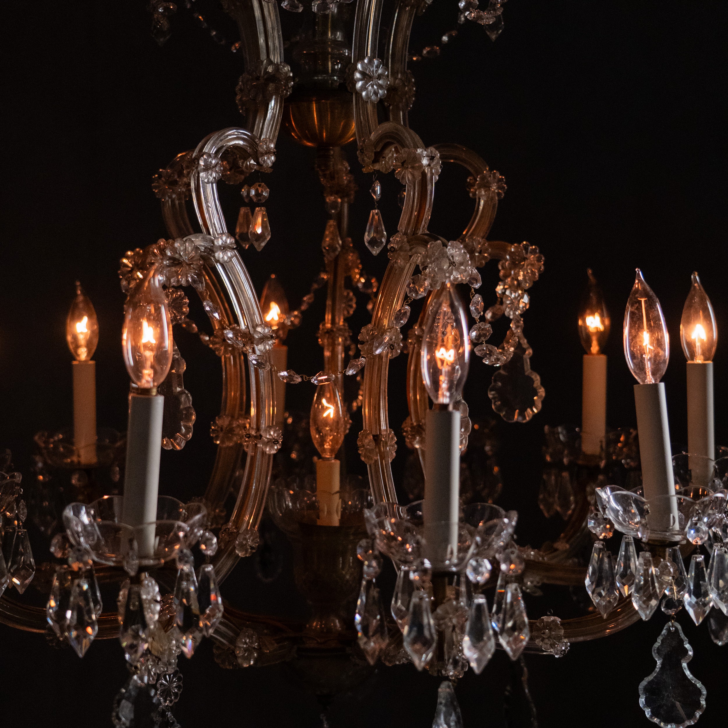 large crystal chandelier | Scott Landon Antiques and Interiors.
