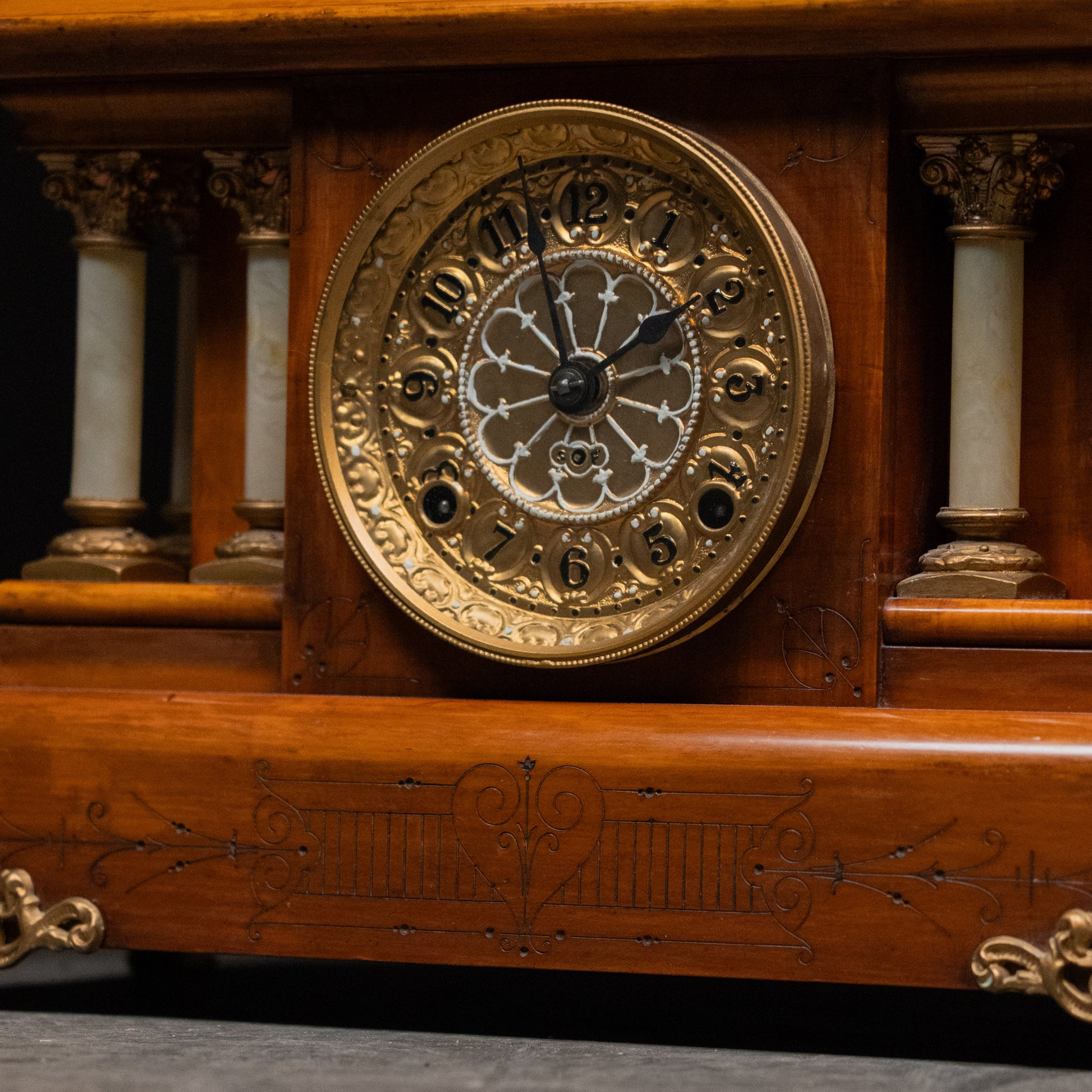 clock | Scott Landon Antiques and Interiors.