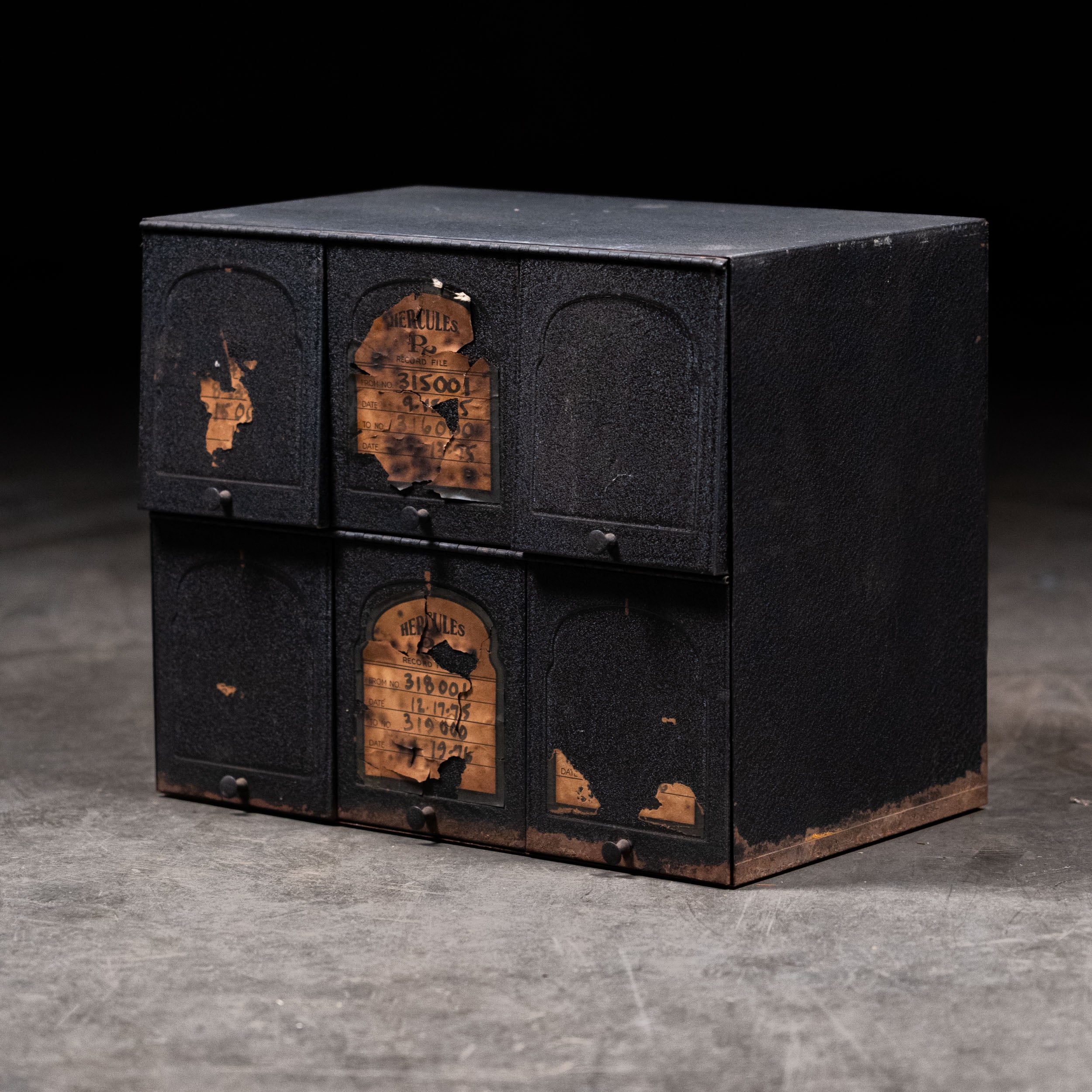 1910 Small Metal Multi Door Sorting Cubby