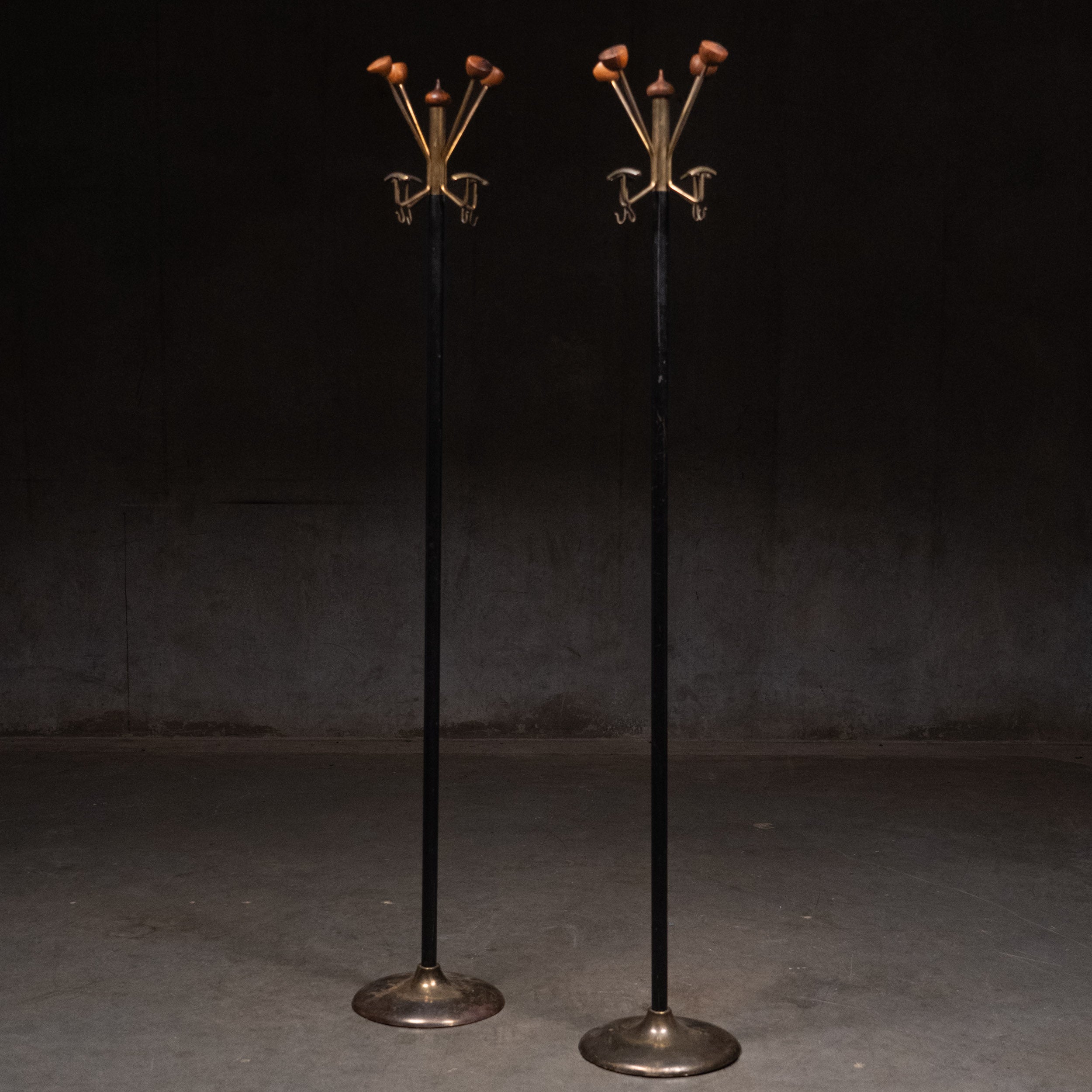 1950 Italian Azucena Apendiabiti Brass Iron Coat Rack