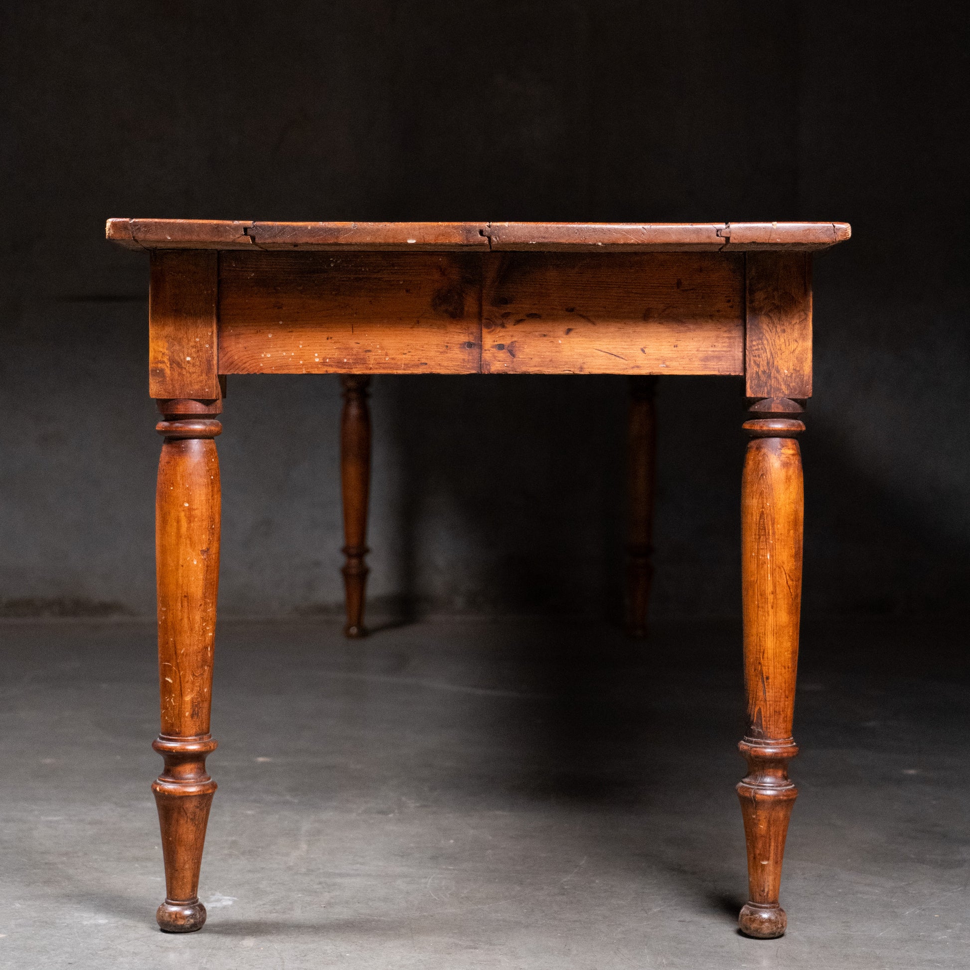 table | Scott Landon Antiques and Interiors.
