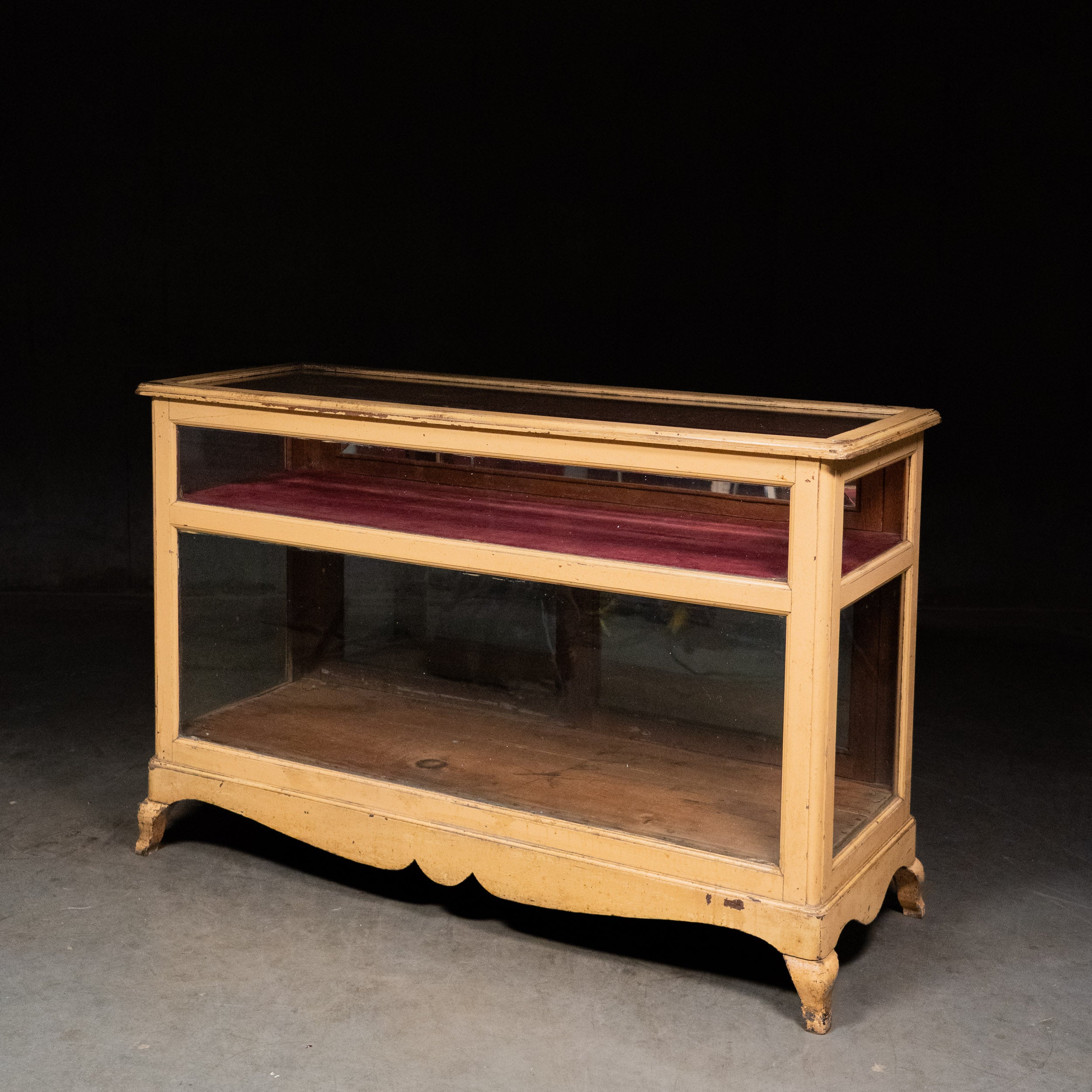 1890 French Merchandising Vitrine Display Case