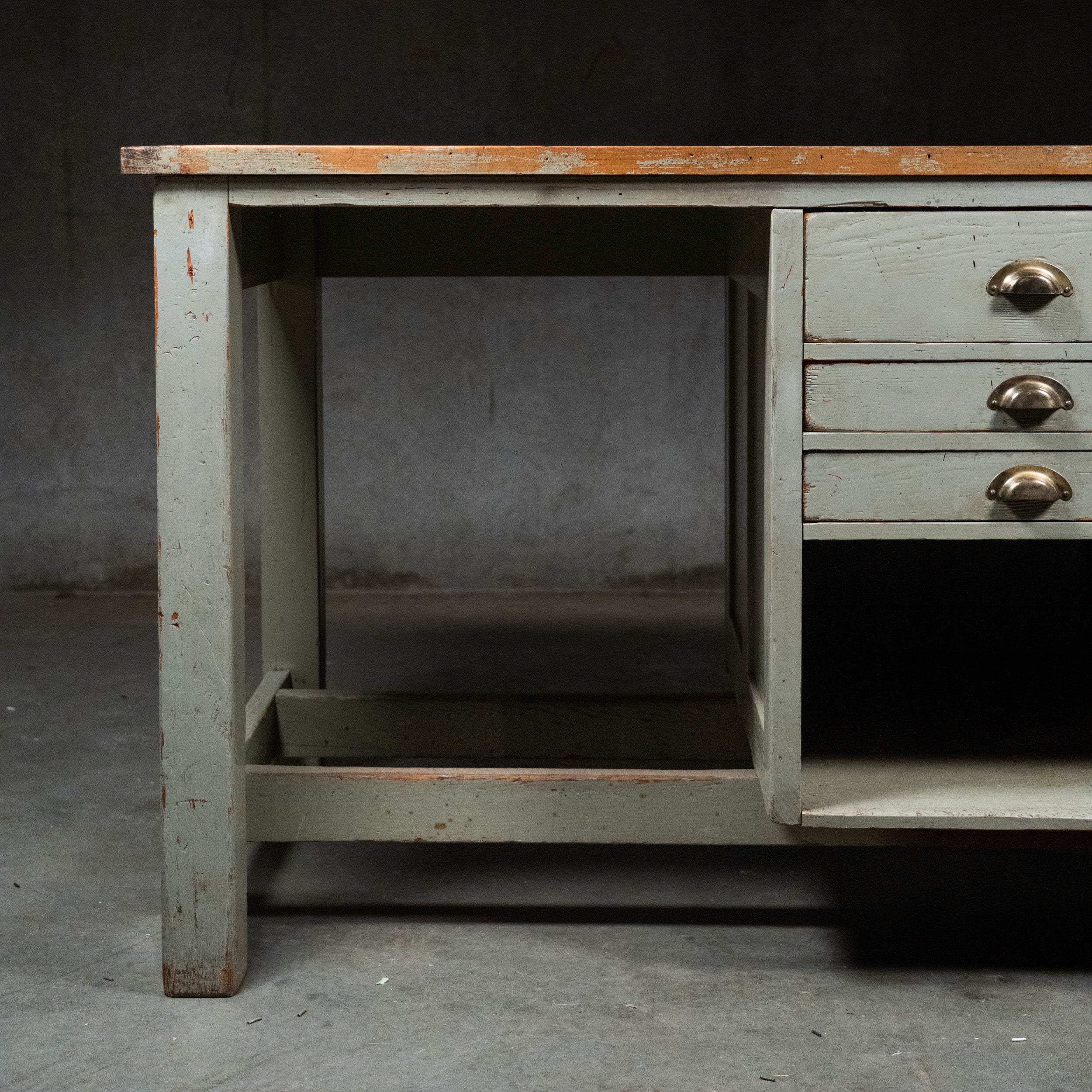 counter | Scott Landon Antiques and Interiors.