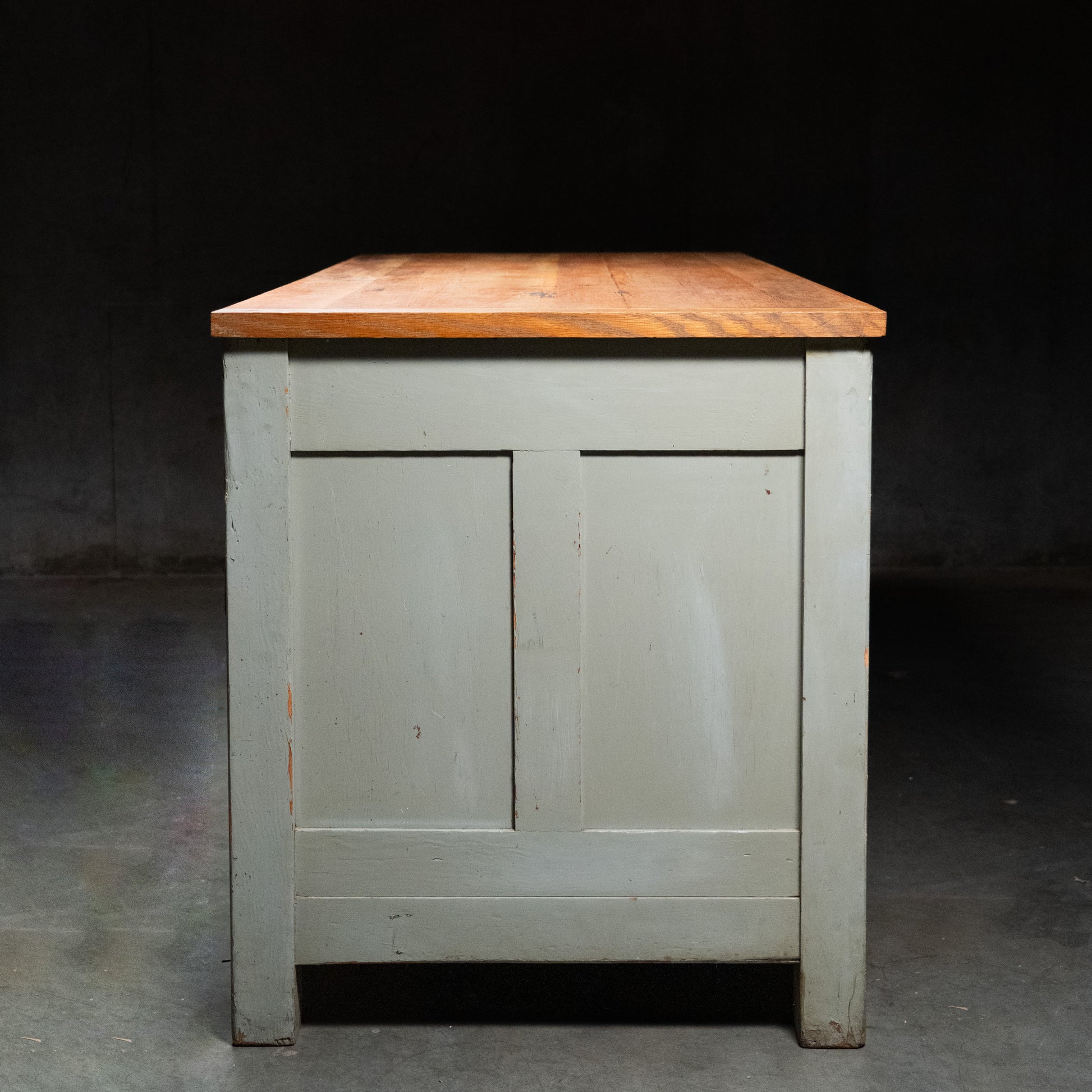 counter | Scott Landon Antiques and Interiors.