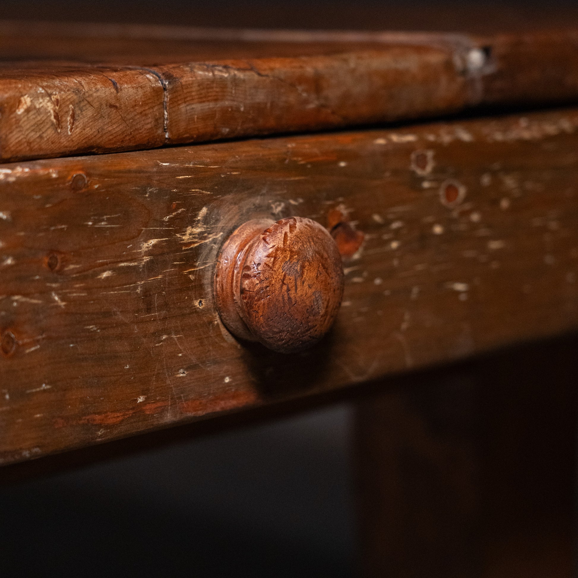 table | Scott Landon Antiques and Interiors.