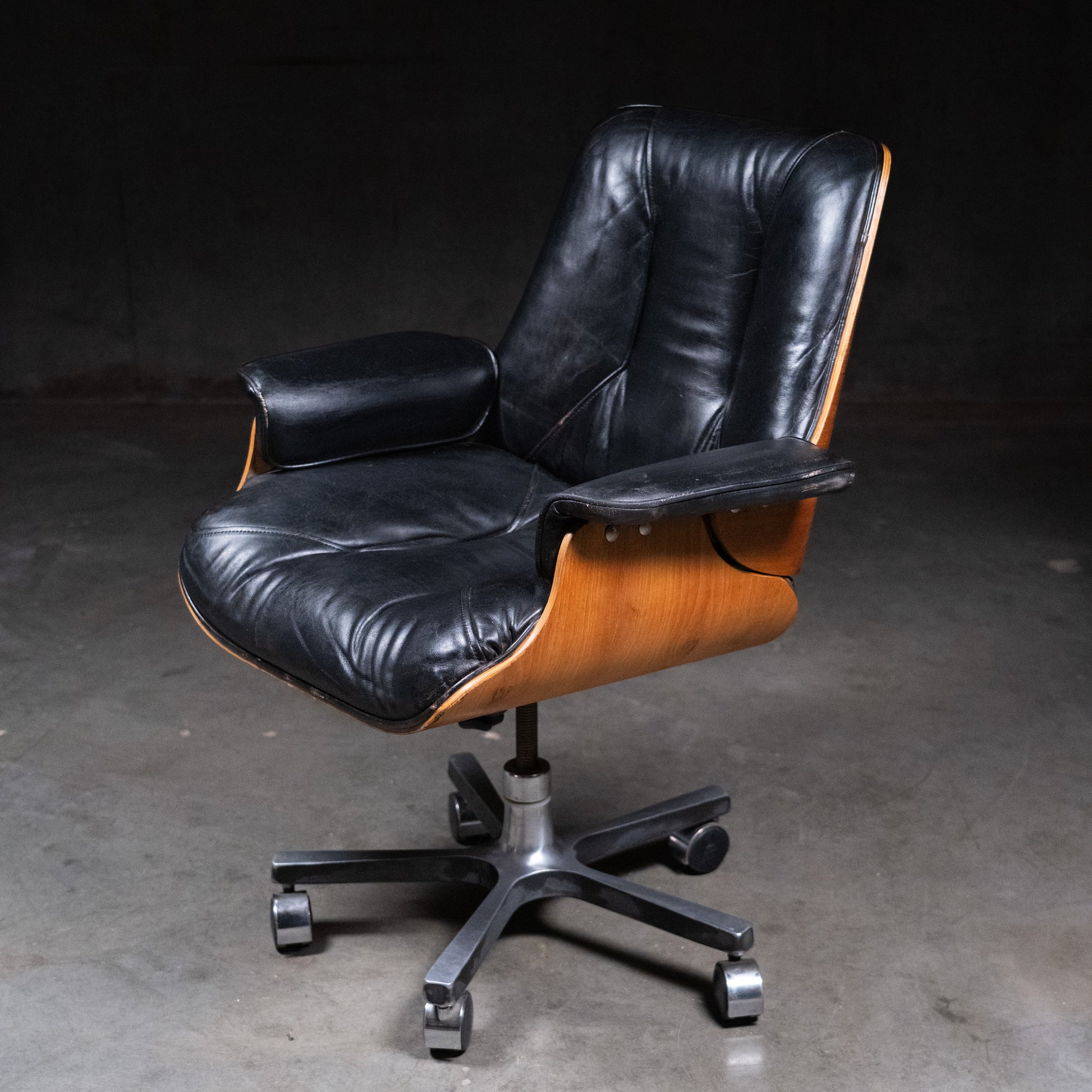 office chairs | Scott Landon Antiques and Interiors.
