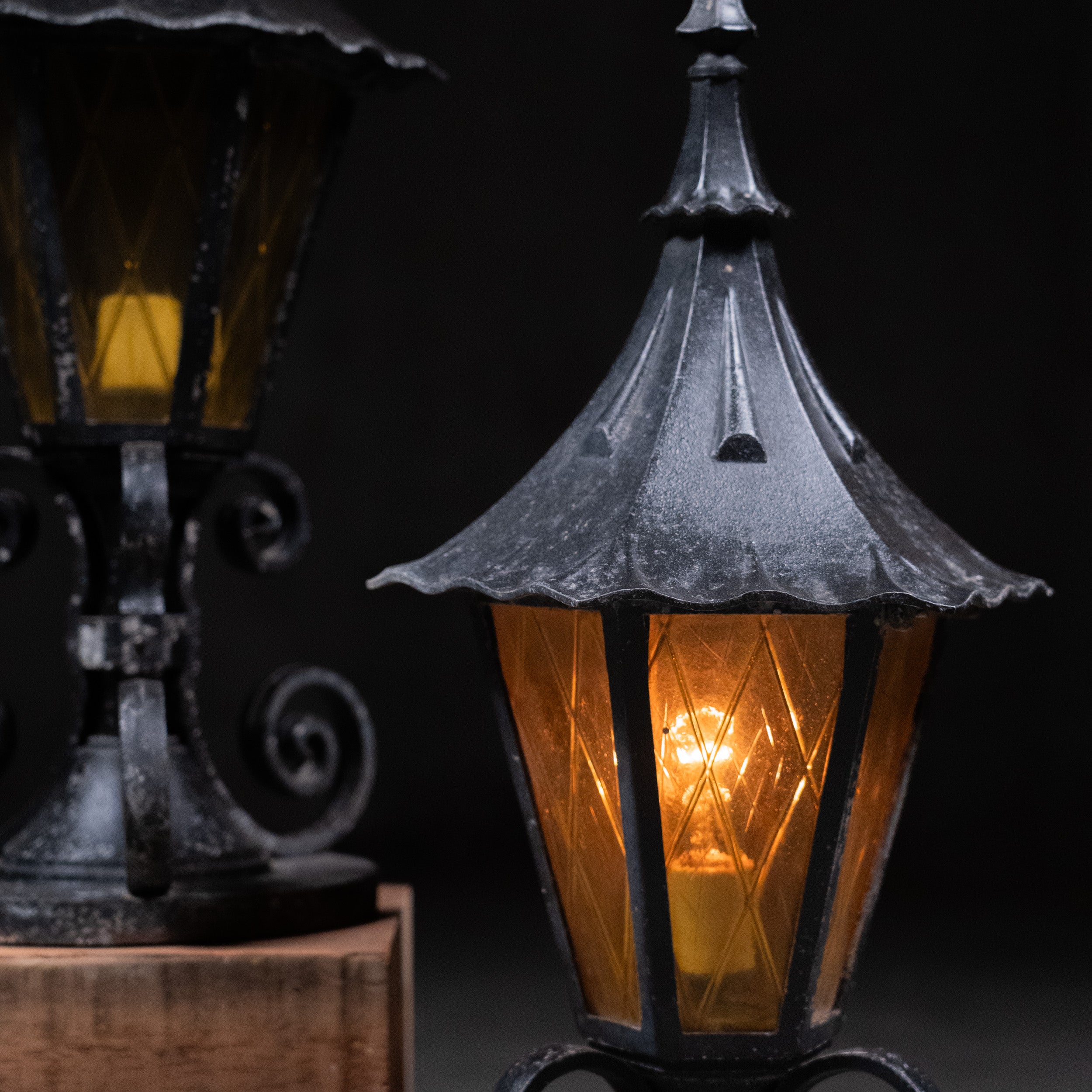 lamp post lanterns | Scott Landon Antiques and Interiors.