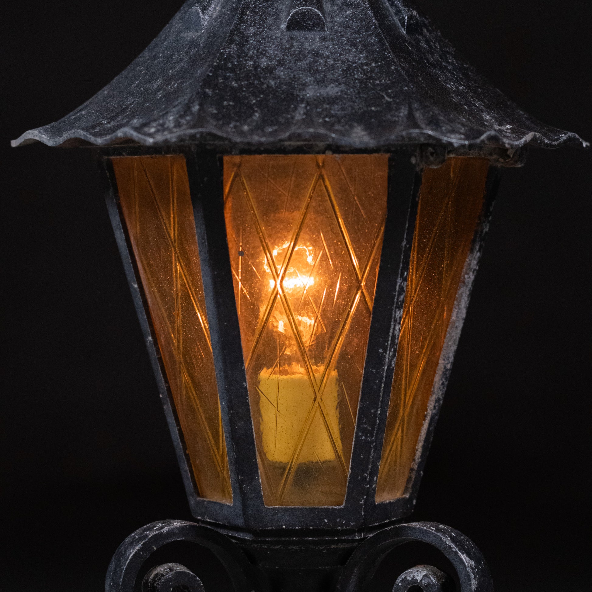 lamp post lanterns | Scott Landon Antiques and Interiors.