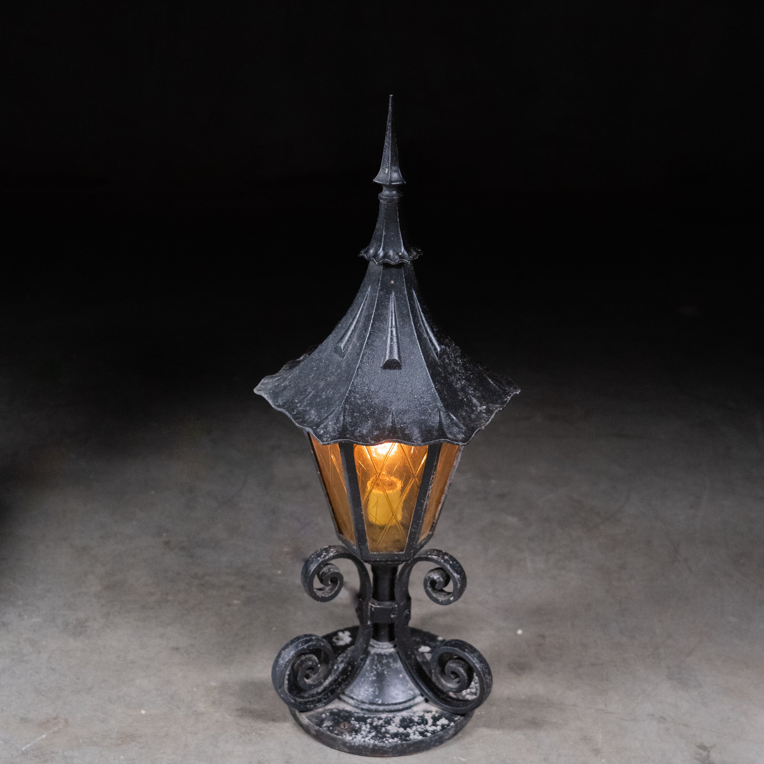 lamp post lanterns | Scott Landon Antiques and Interiors.