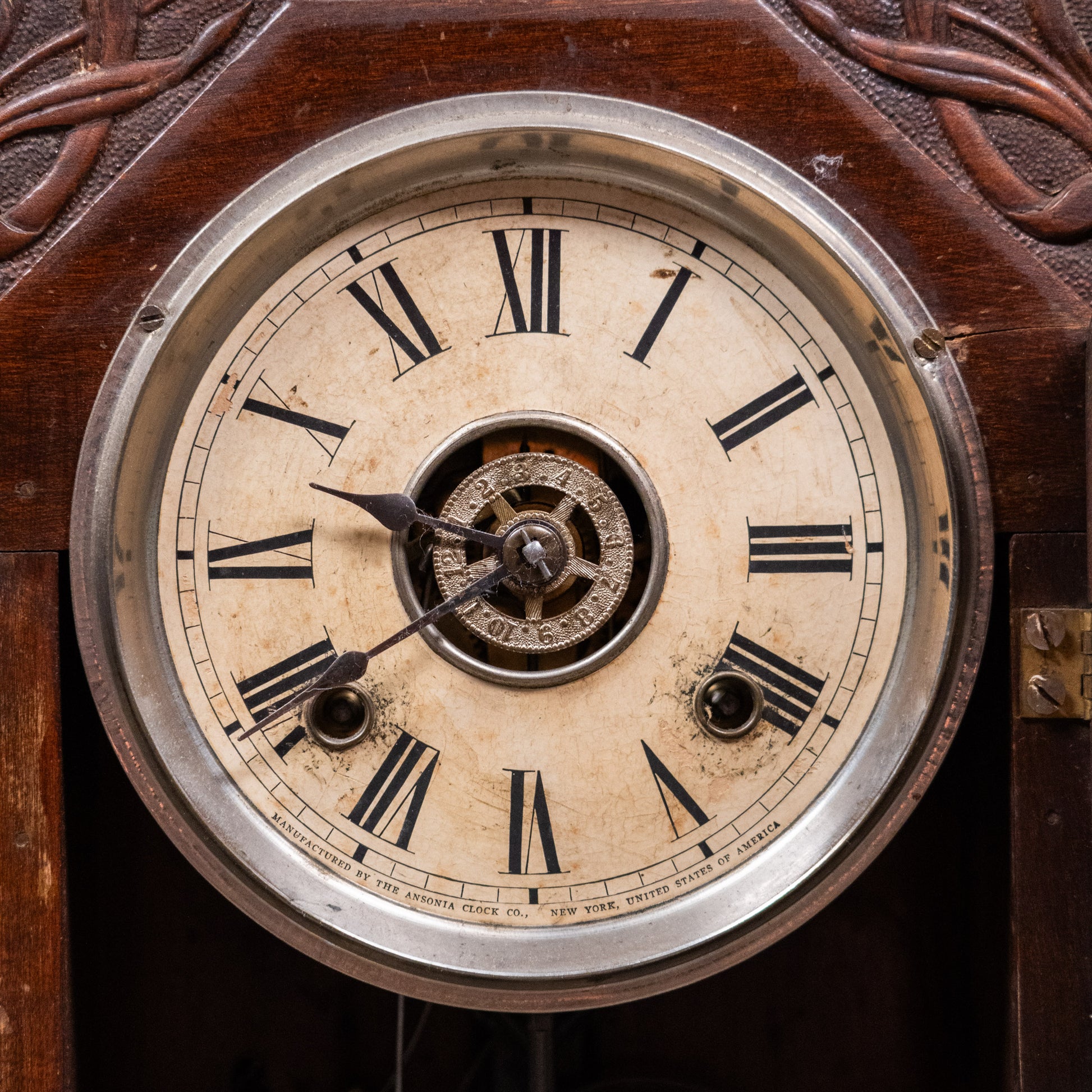 clock | Scott Landon Antiques and Interiors.