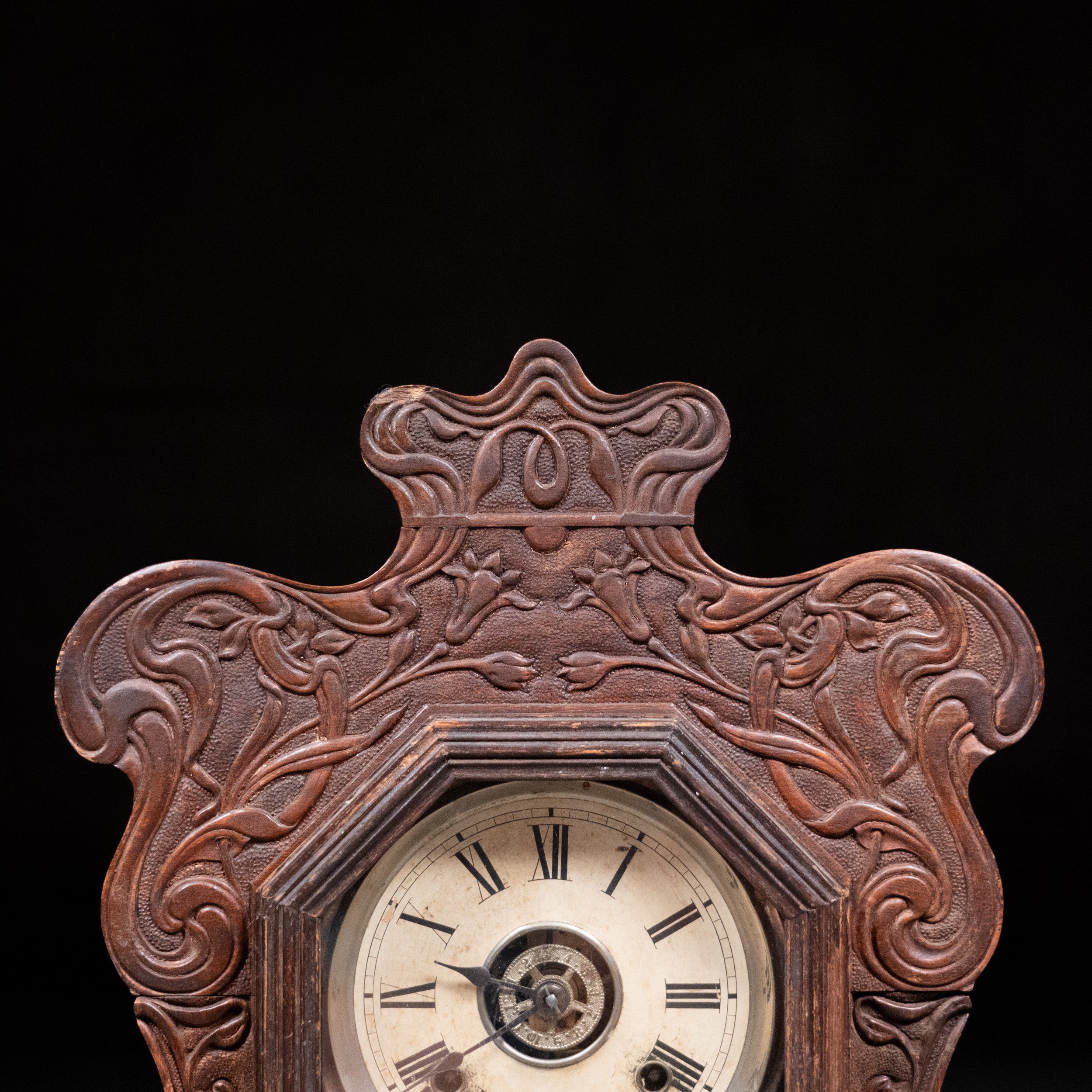 clock | Scott Landon Antiques and Interiors.