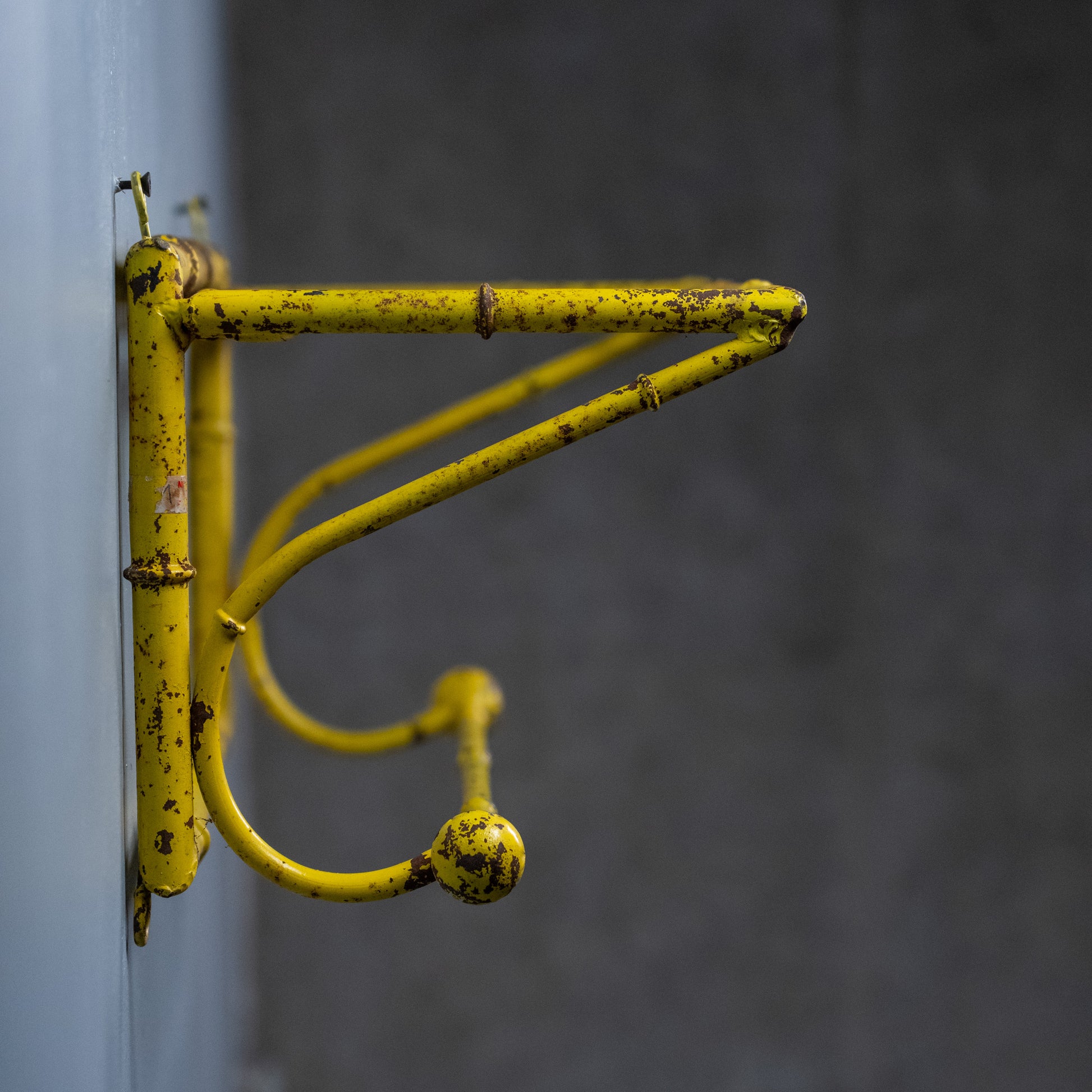 yellow shelf | Scott Landon Antiques and Interiors.