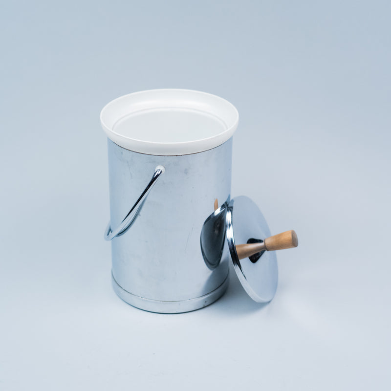 ice bucket | Scott Landon Antiques and Interiors.