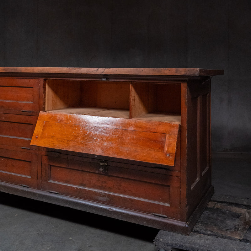 counter | Scott Landon Antiques and Interiors.