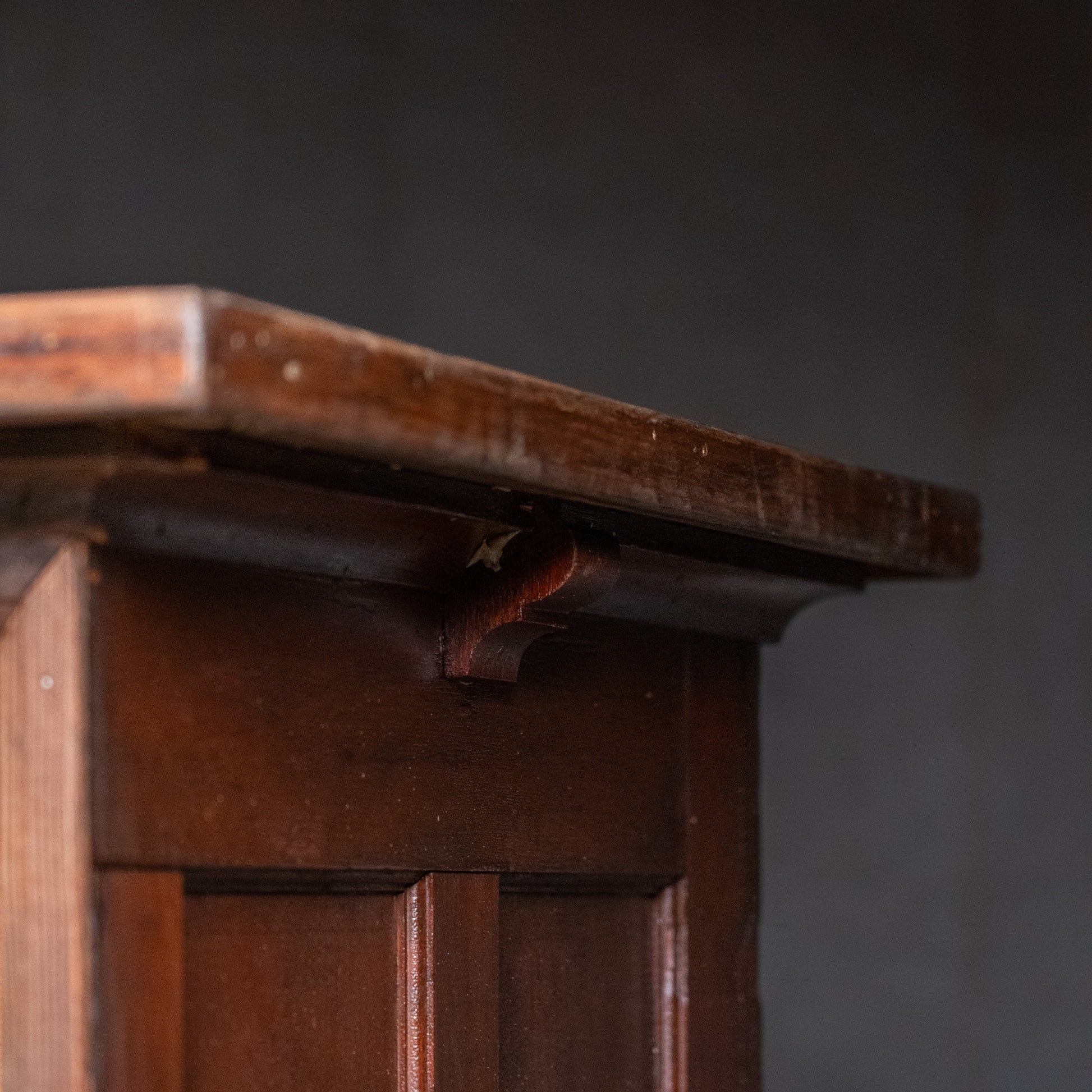 counter | Scott Landon Antiques and Interiors.