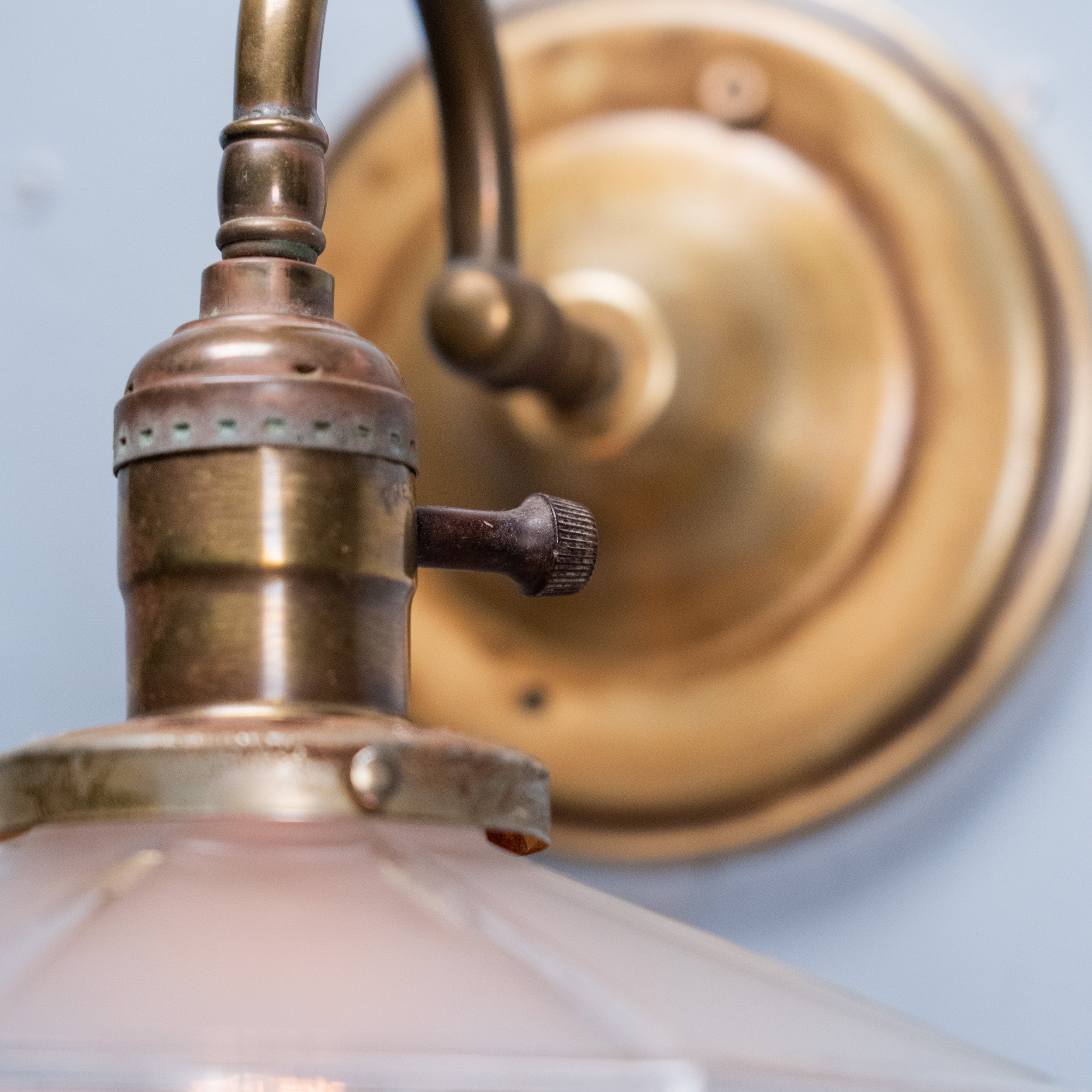 single sconce | Scott Landon Antiques and Interiors.