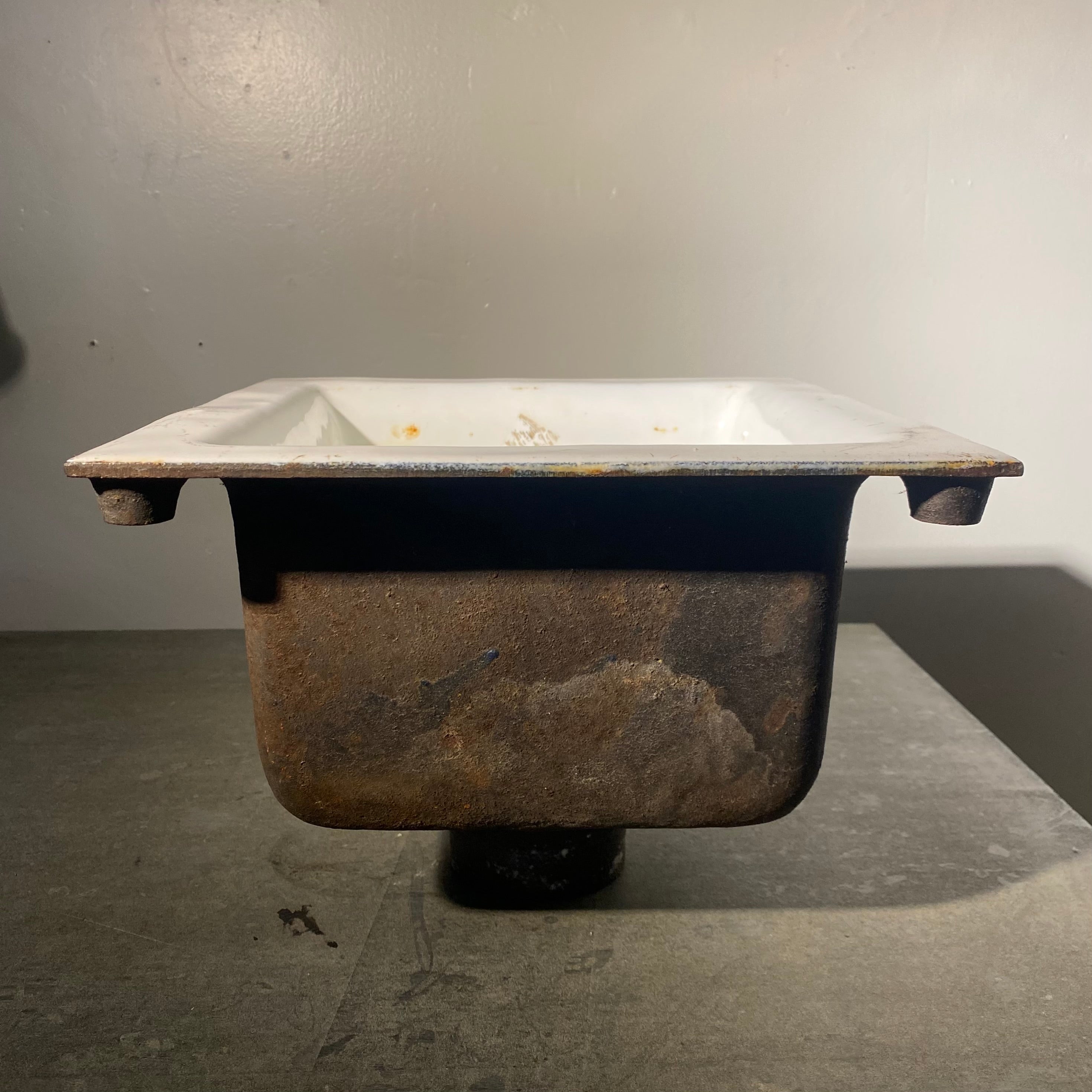 Small Cast Iron & Enamel Sink