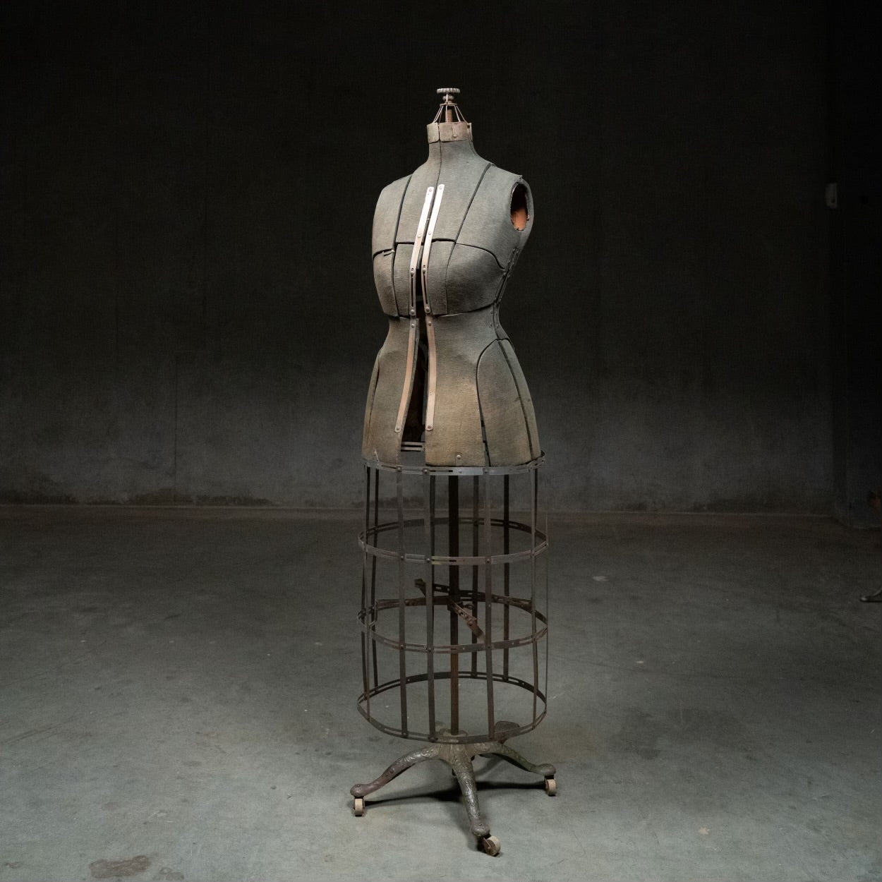 vintage dress mannequin Late Victorian Dressmaker's by Girard Paris c.1890 8.40 lb See the Roebuck Collection. Victorian antique dress form by
