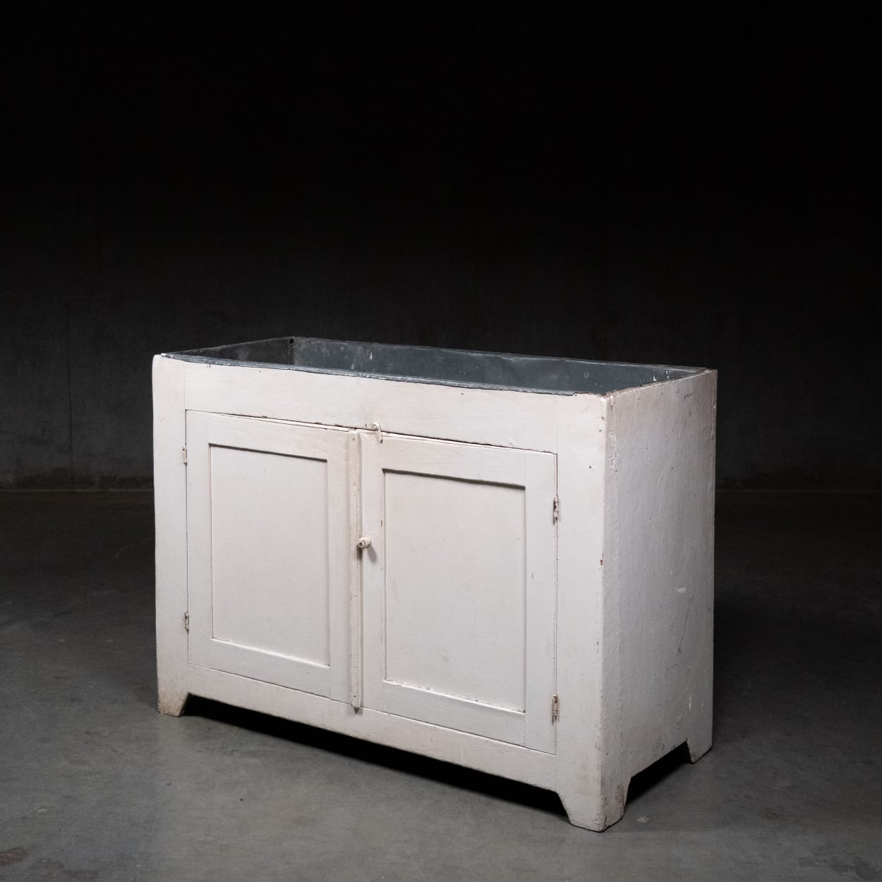 19th century Americana. pine country dry sink